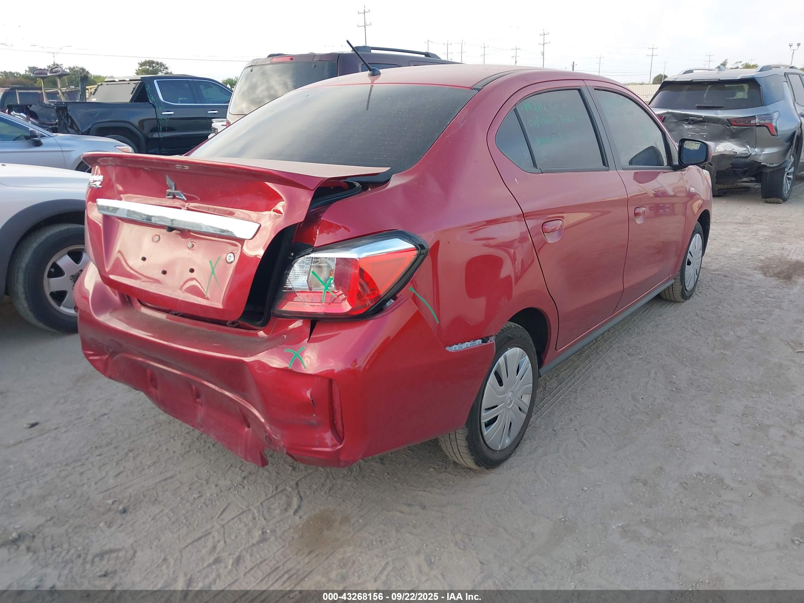 MITSUBISHI MIRAGE image 4