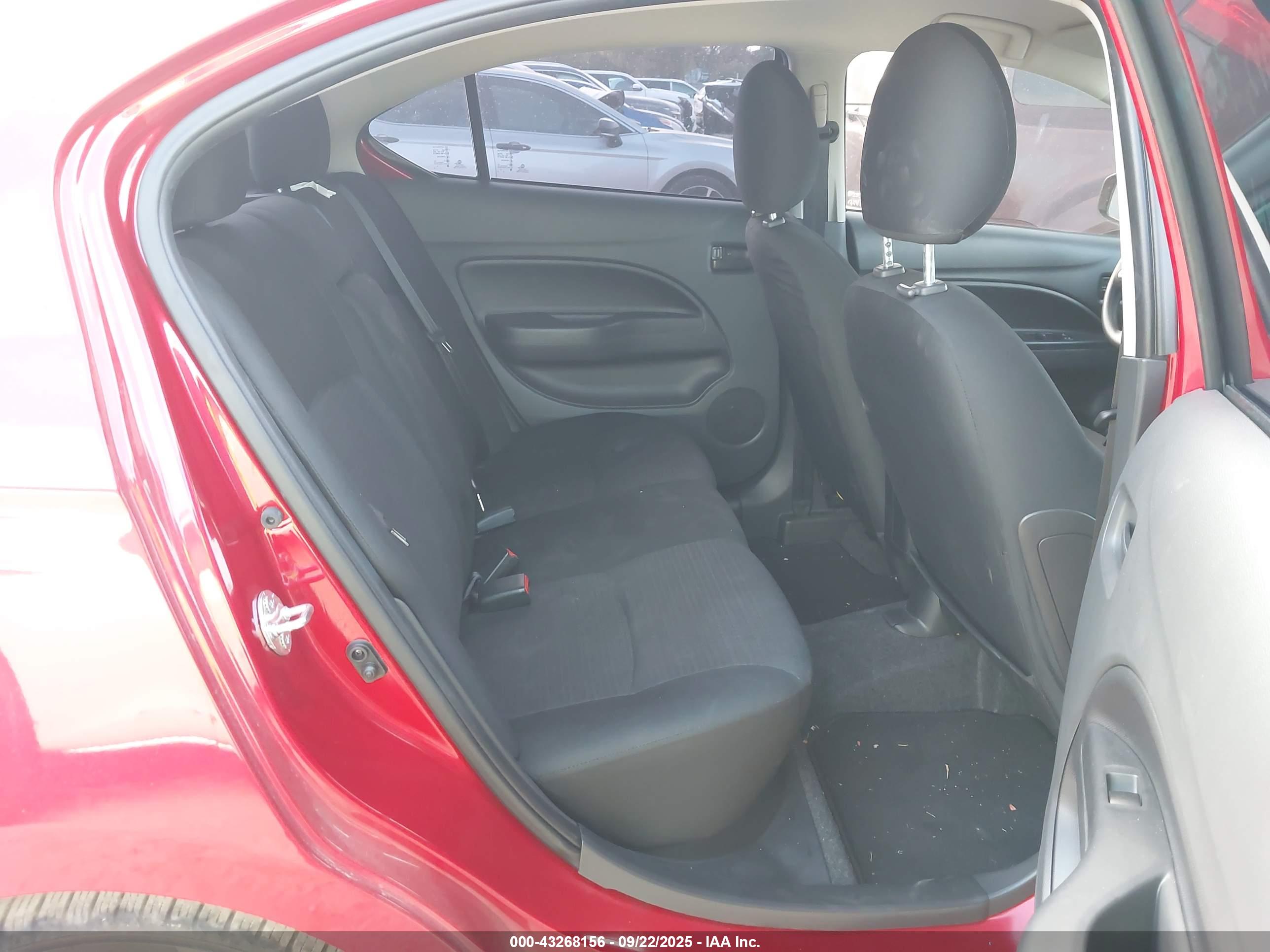 MITSUBISHI MIRAGE image 8