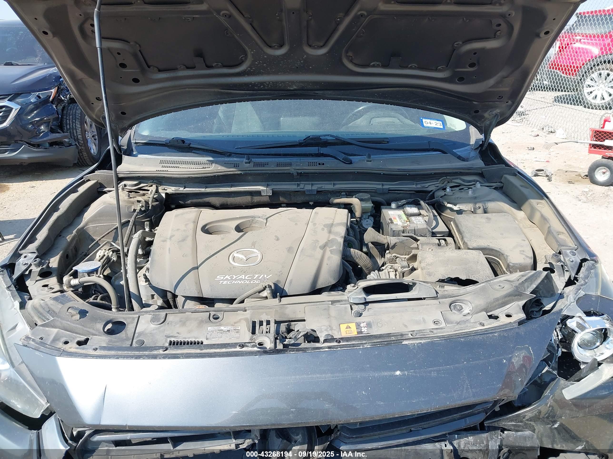 MAZDA MAZDA3 image 10