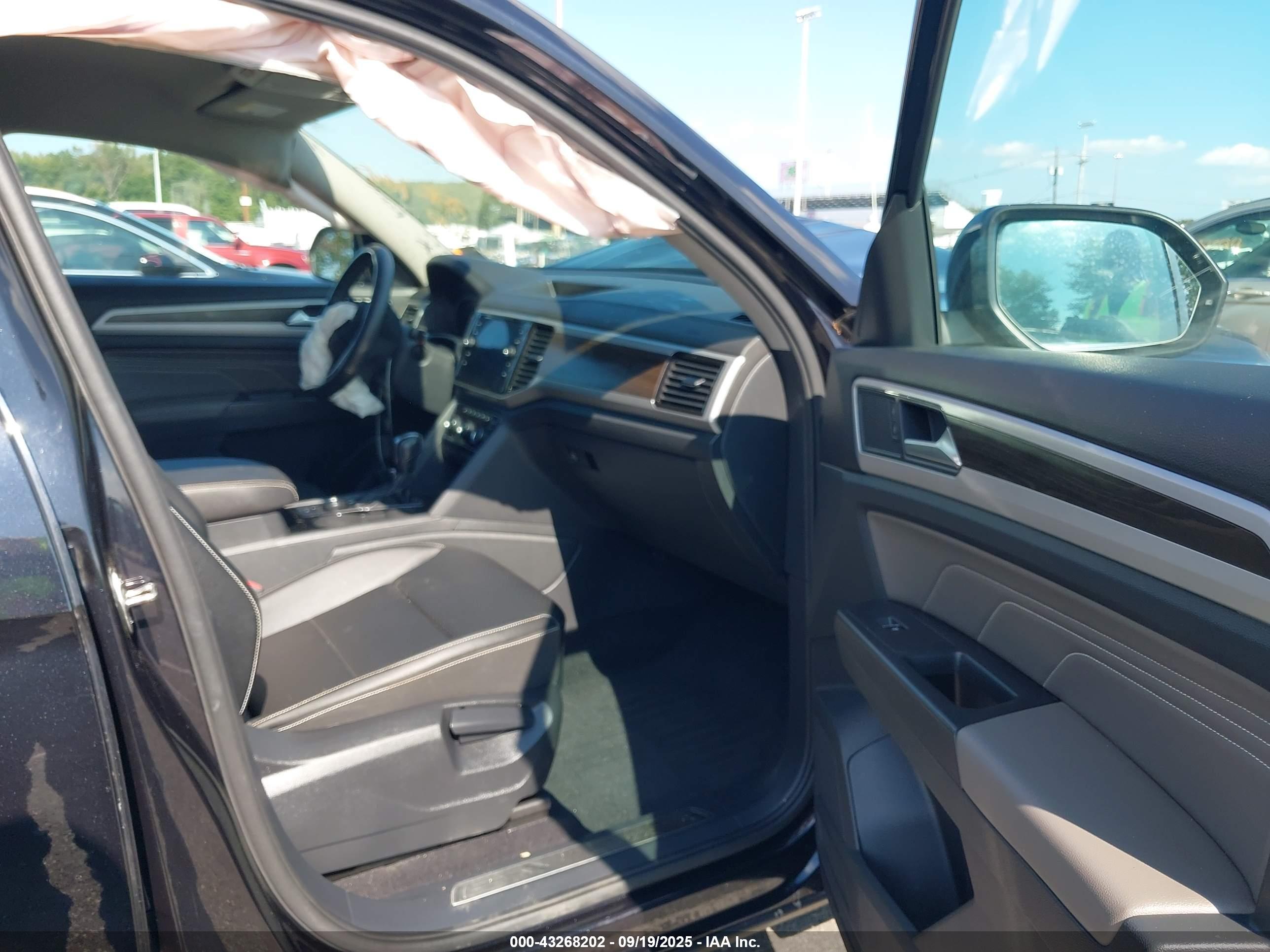 VOLKSWAGEN ATLAS image 5