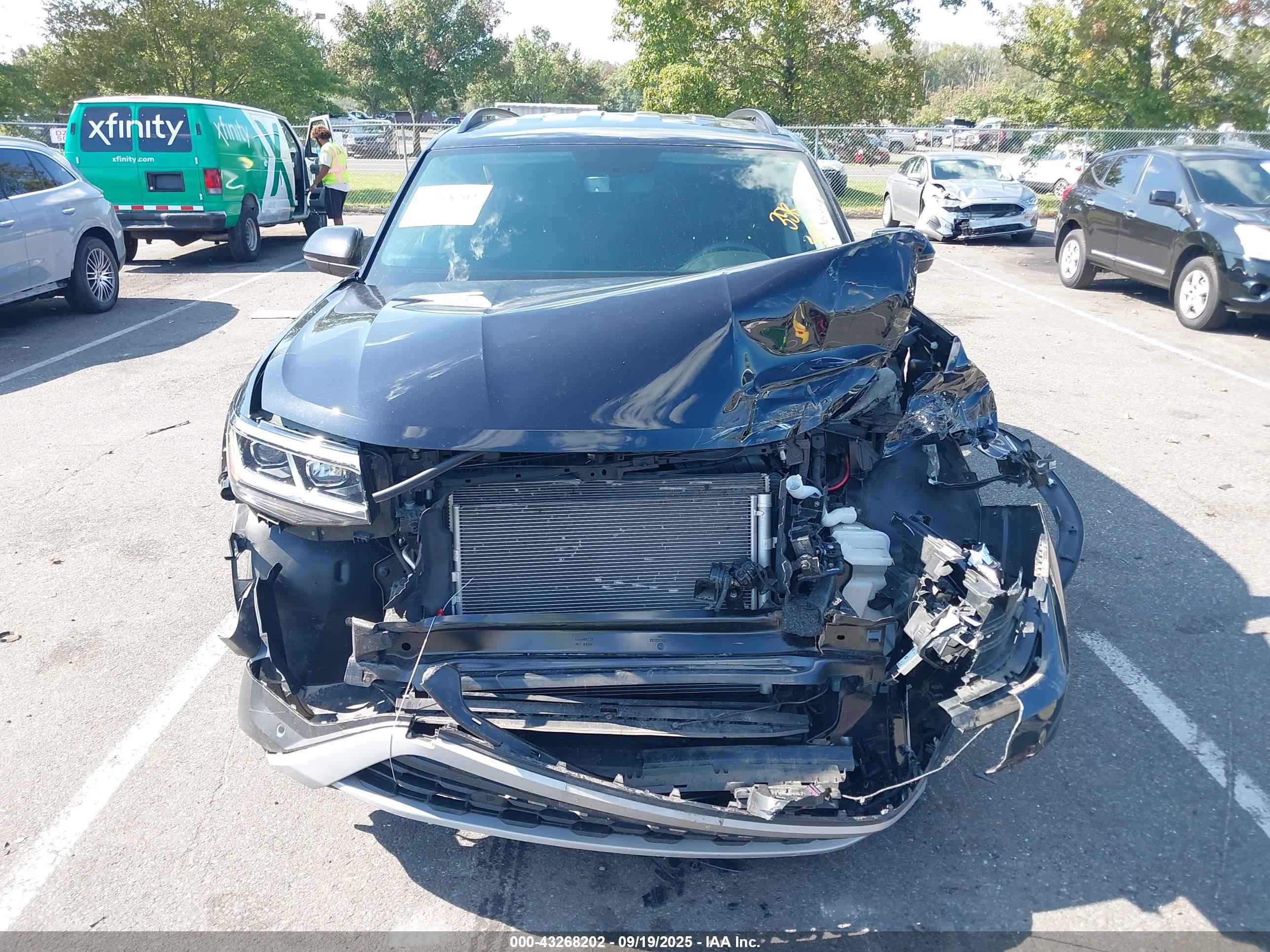 VOLKSWAGEN ATLAS image 6