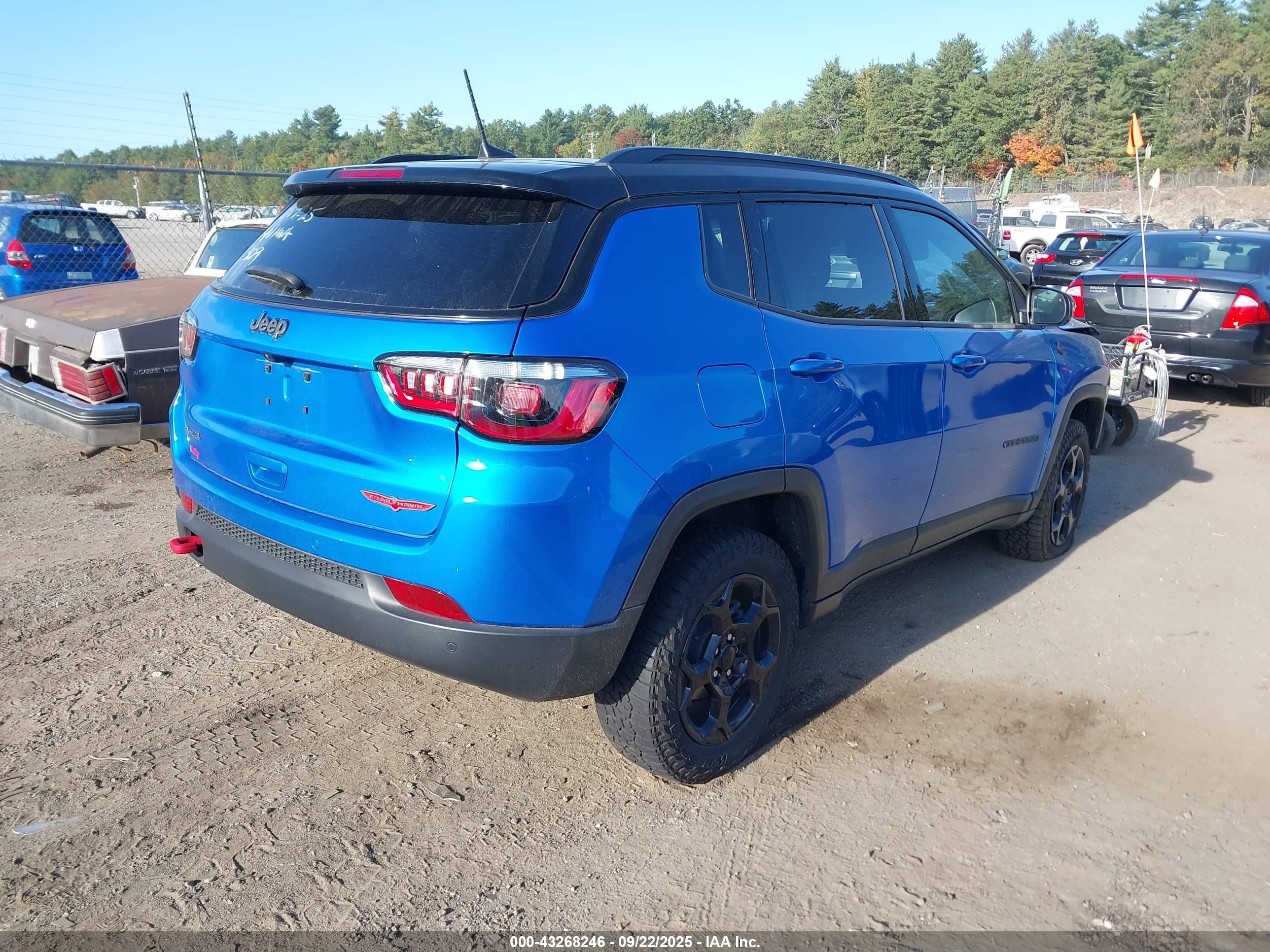 JEEP COMPASS image 4