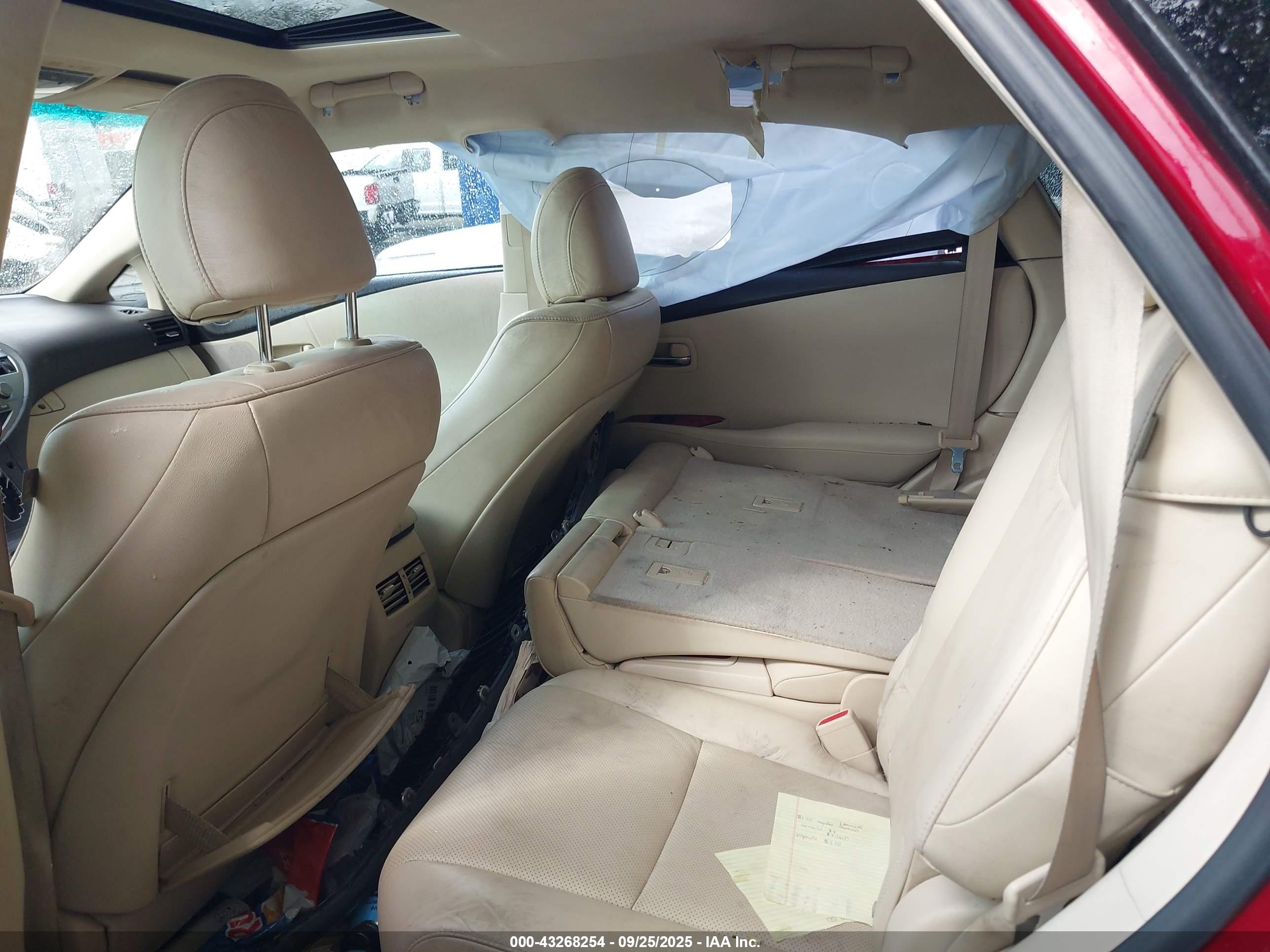 LEXUS RX image 8