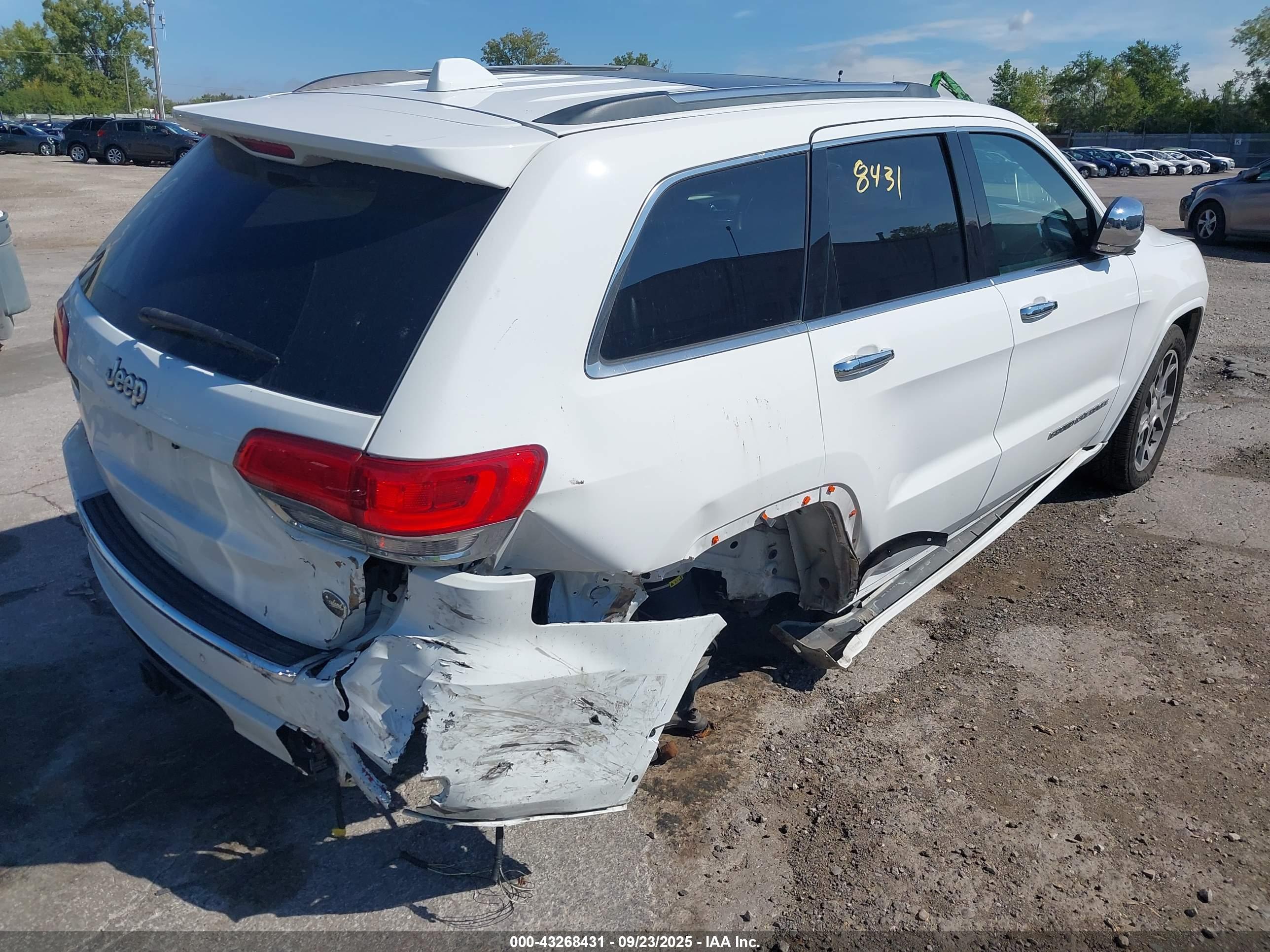 JEEP GRAND image 6