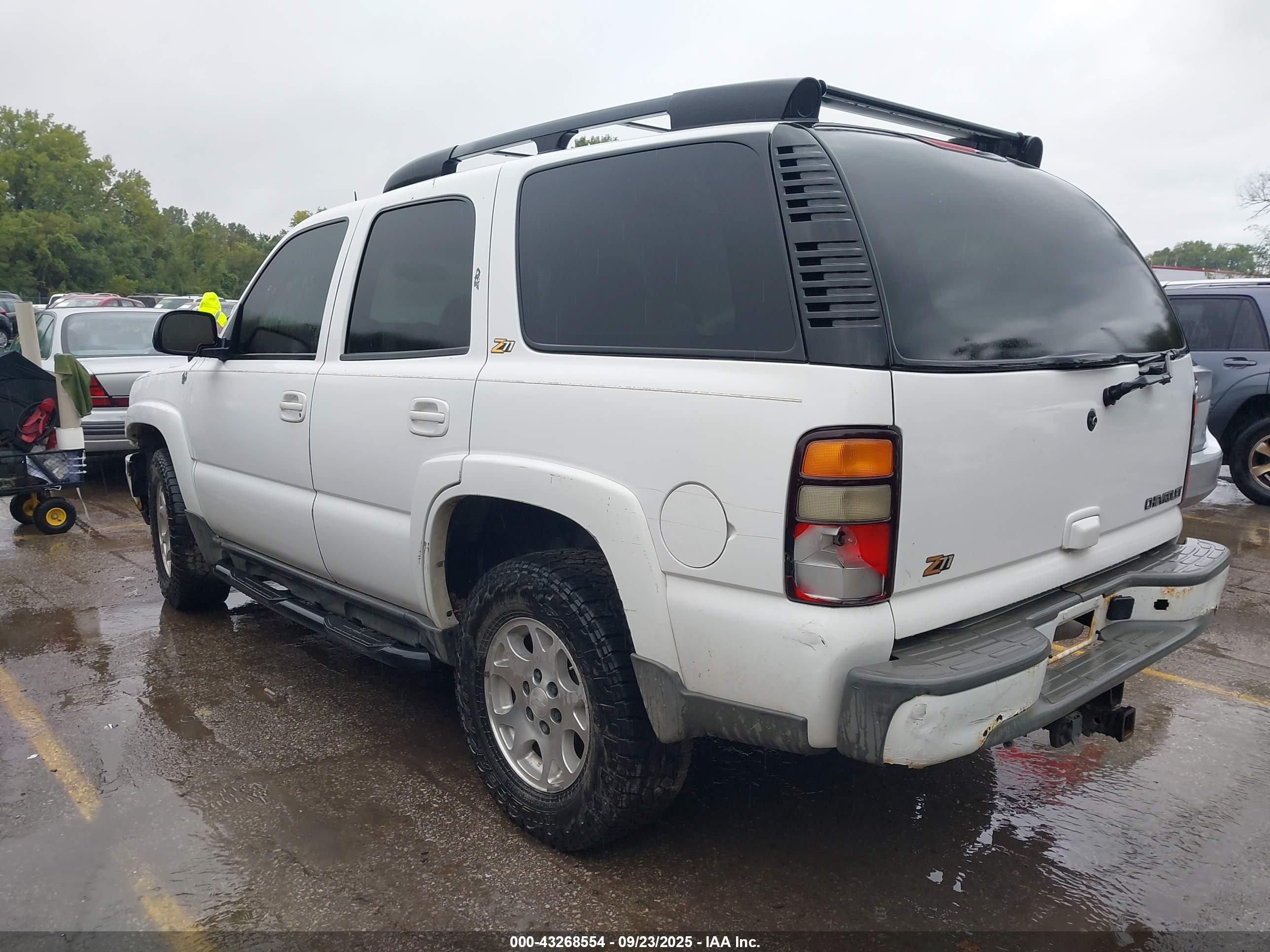 CHEVROLET TAHOE image 3