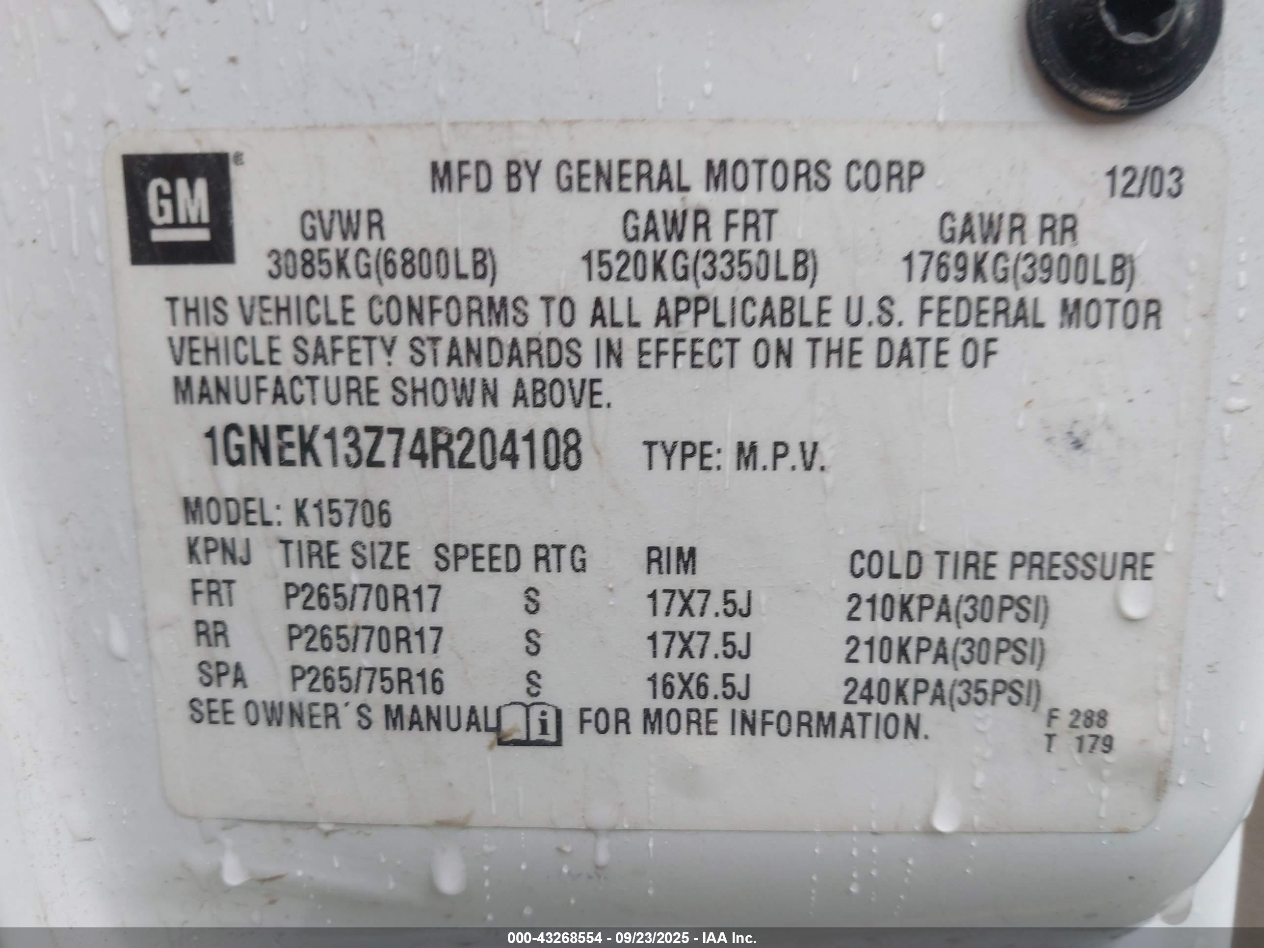 CHEVROLET TAHOE image 9