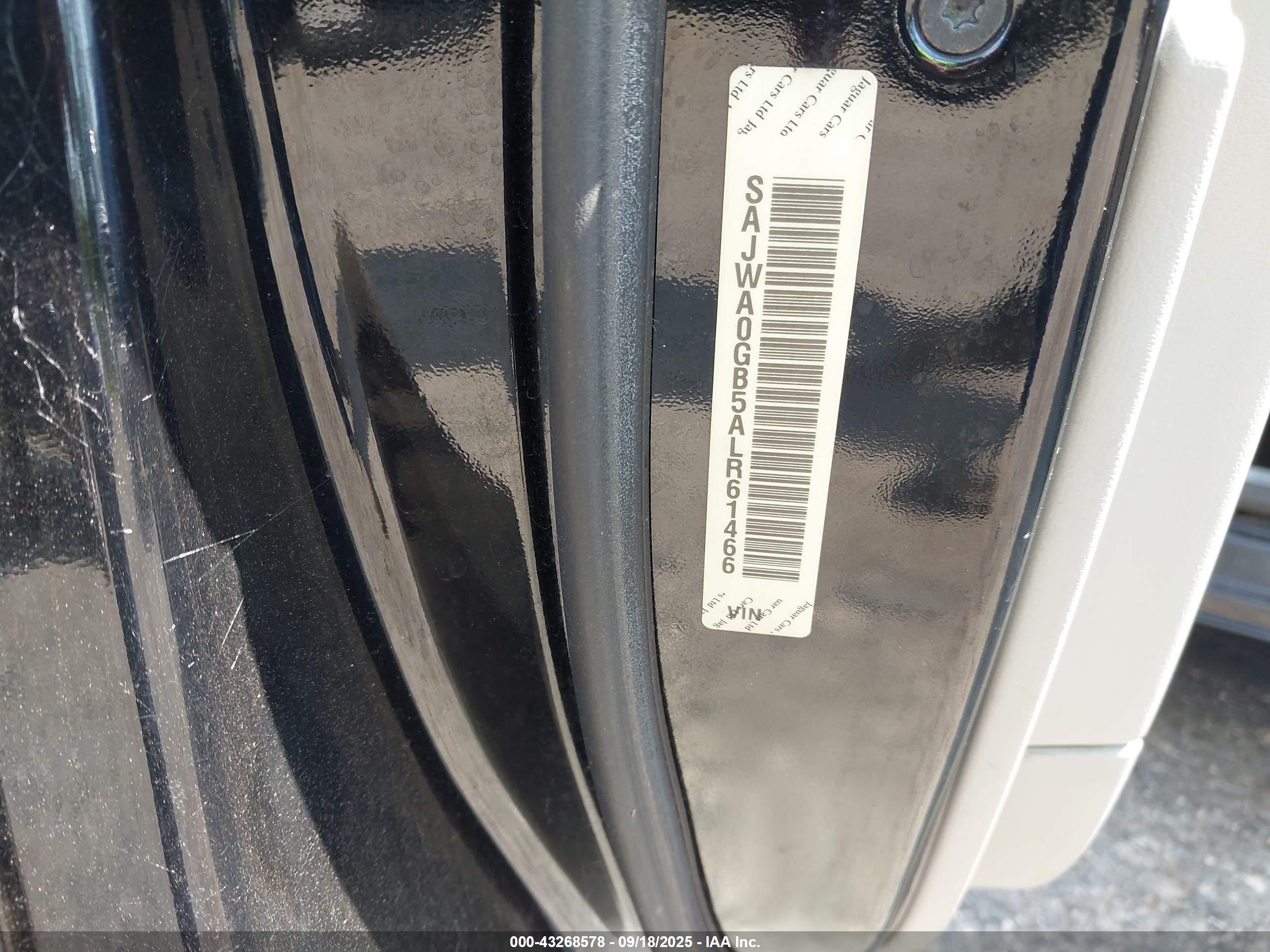 JAGUAR XF image 9
