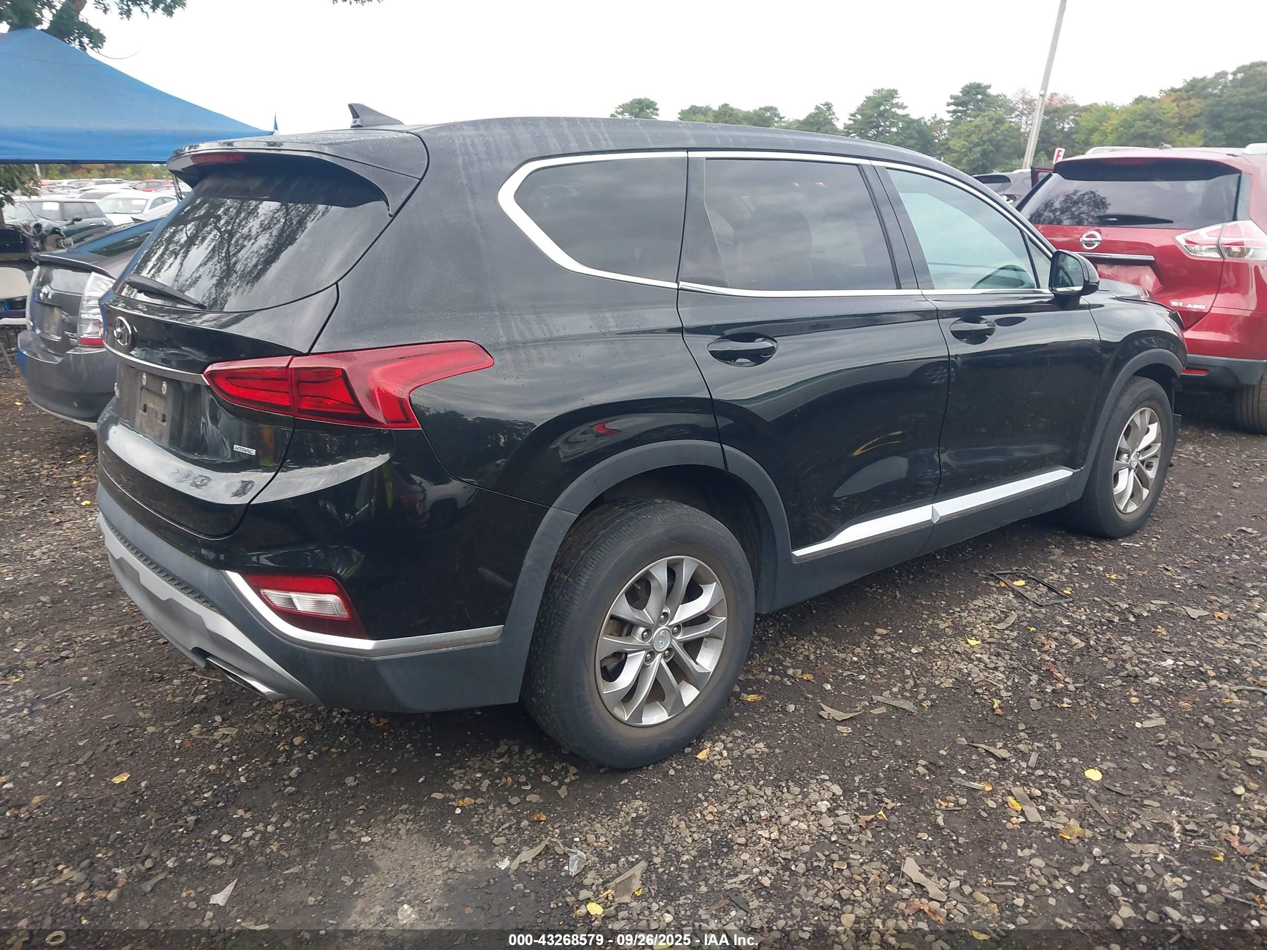 HYUNDAI SANTA image 4