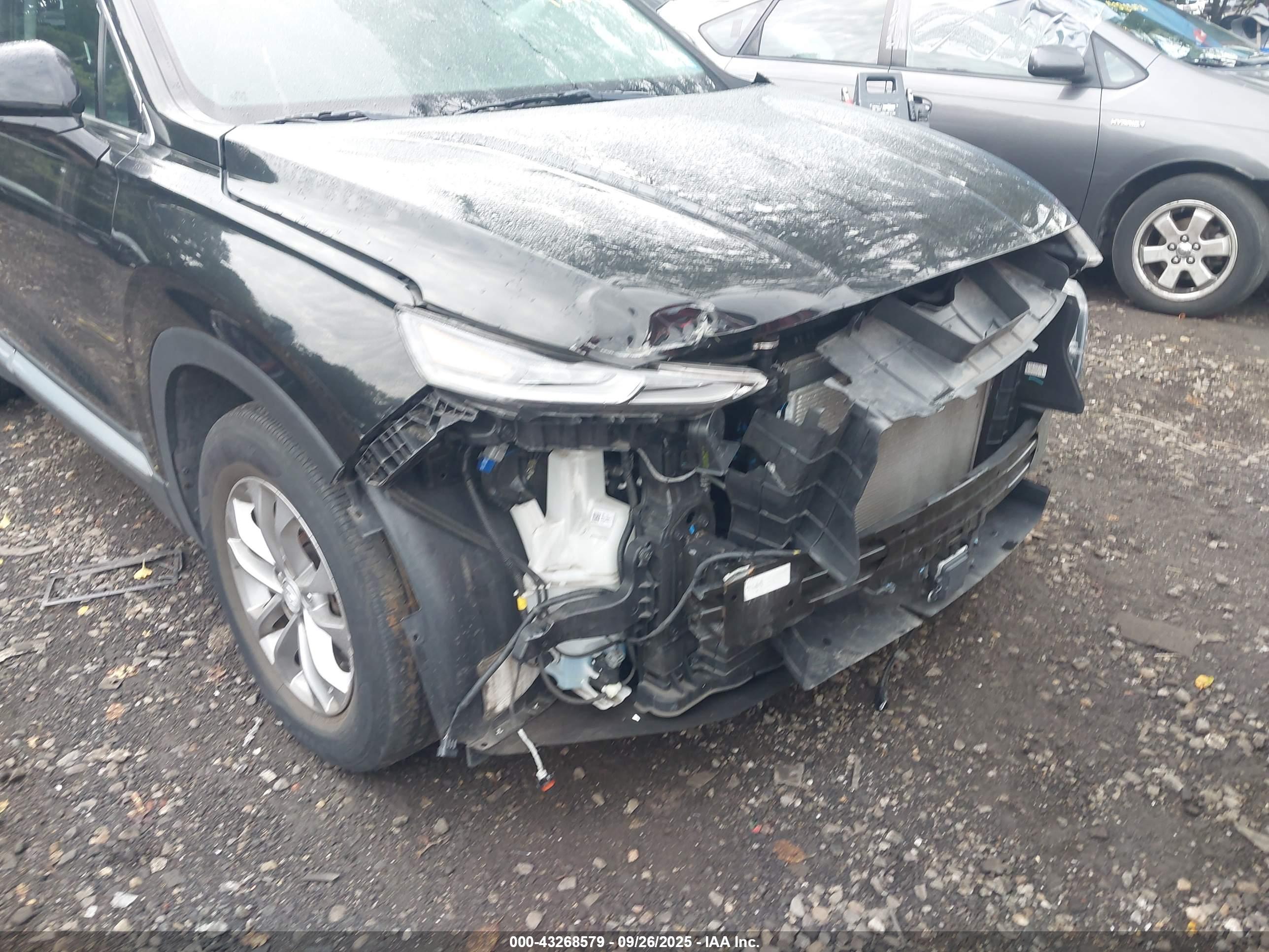 HYUNDAI SANTA image 6