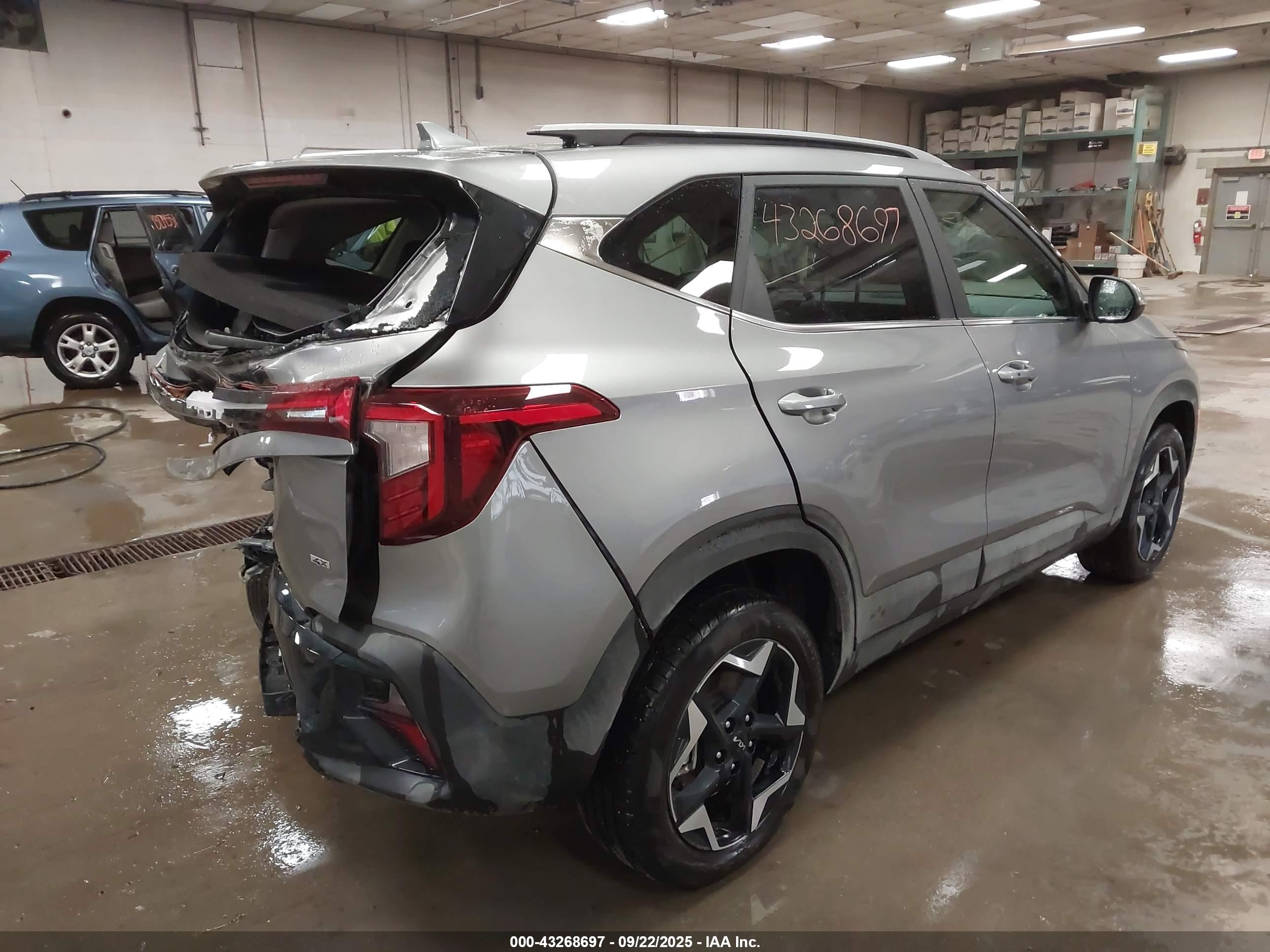 KIA SELTOS image 4
