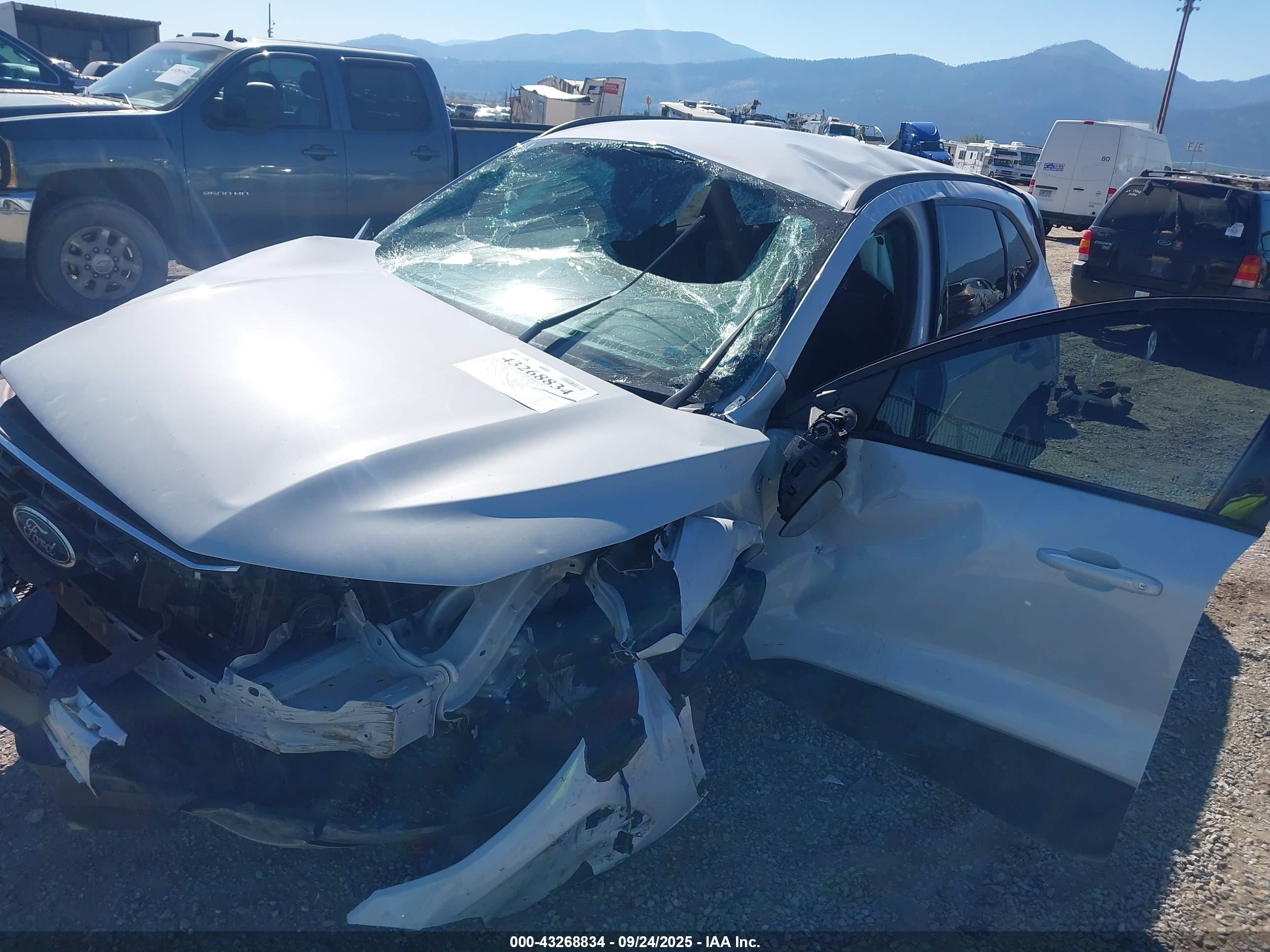FORD ESCAPE image 6