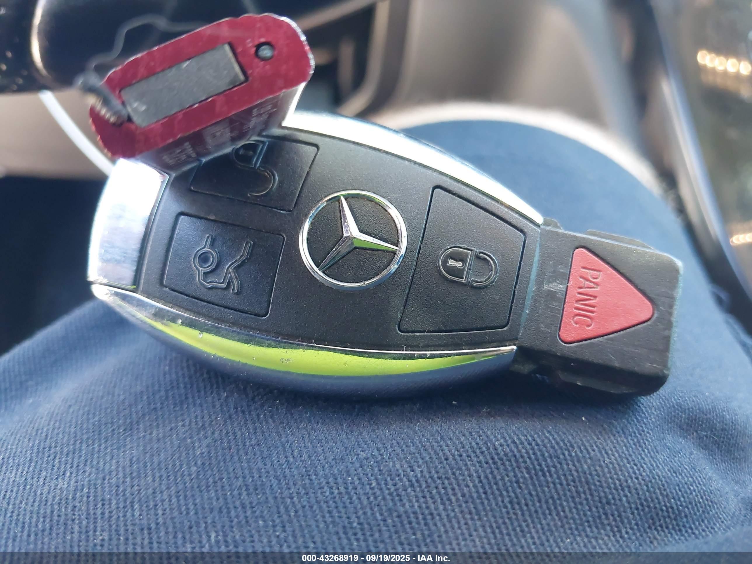 MERCEDES-BENZ C image 11