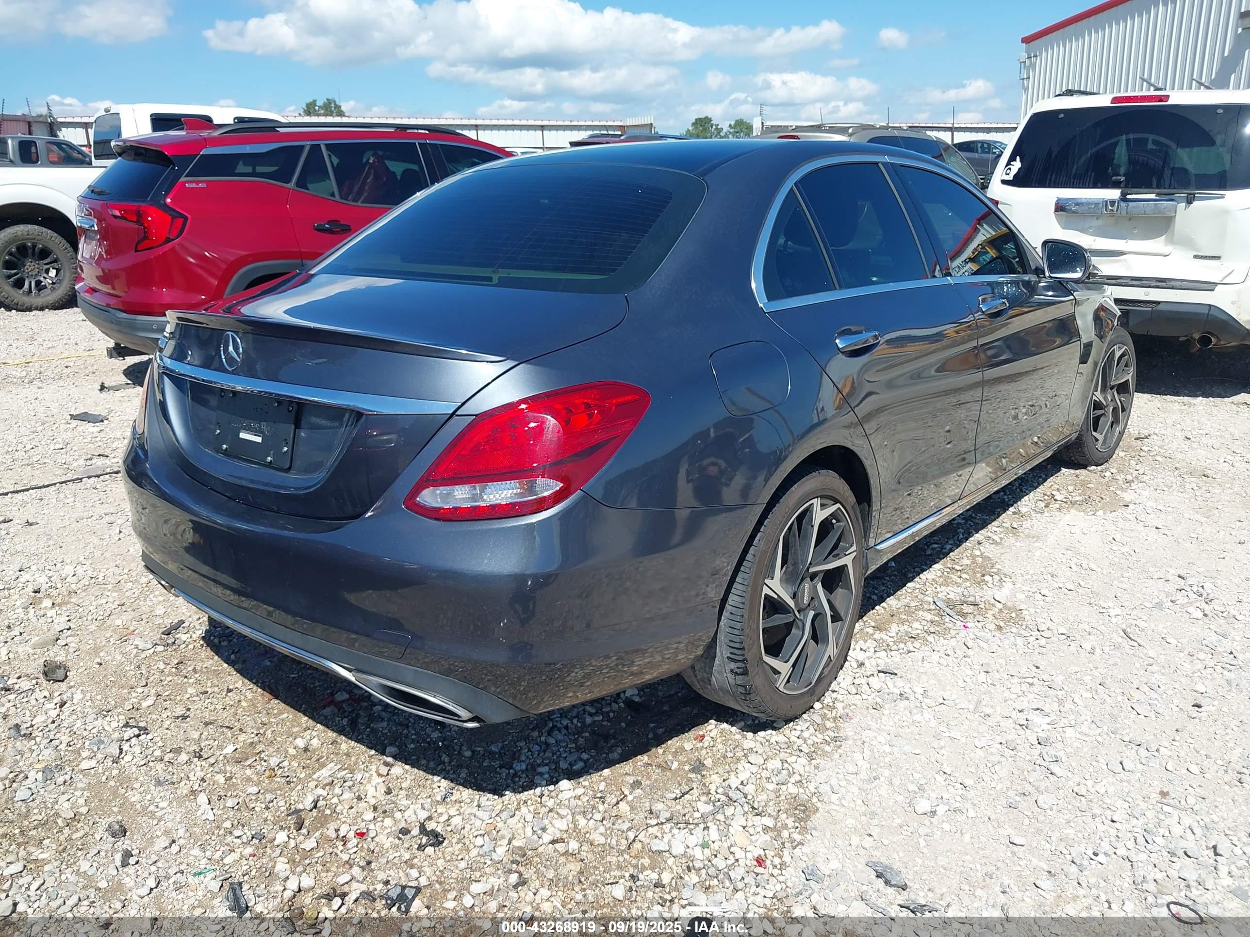 MERCEDES-BENZ C image 4