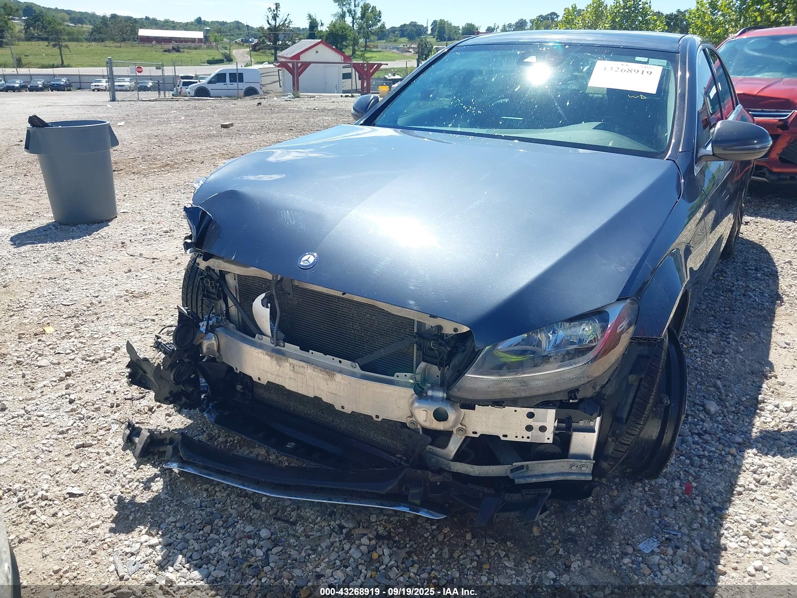 MERCEDES-BENZ C image 6