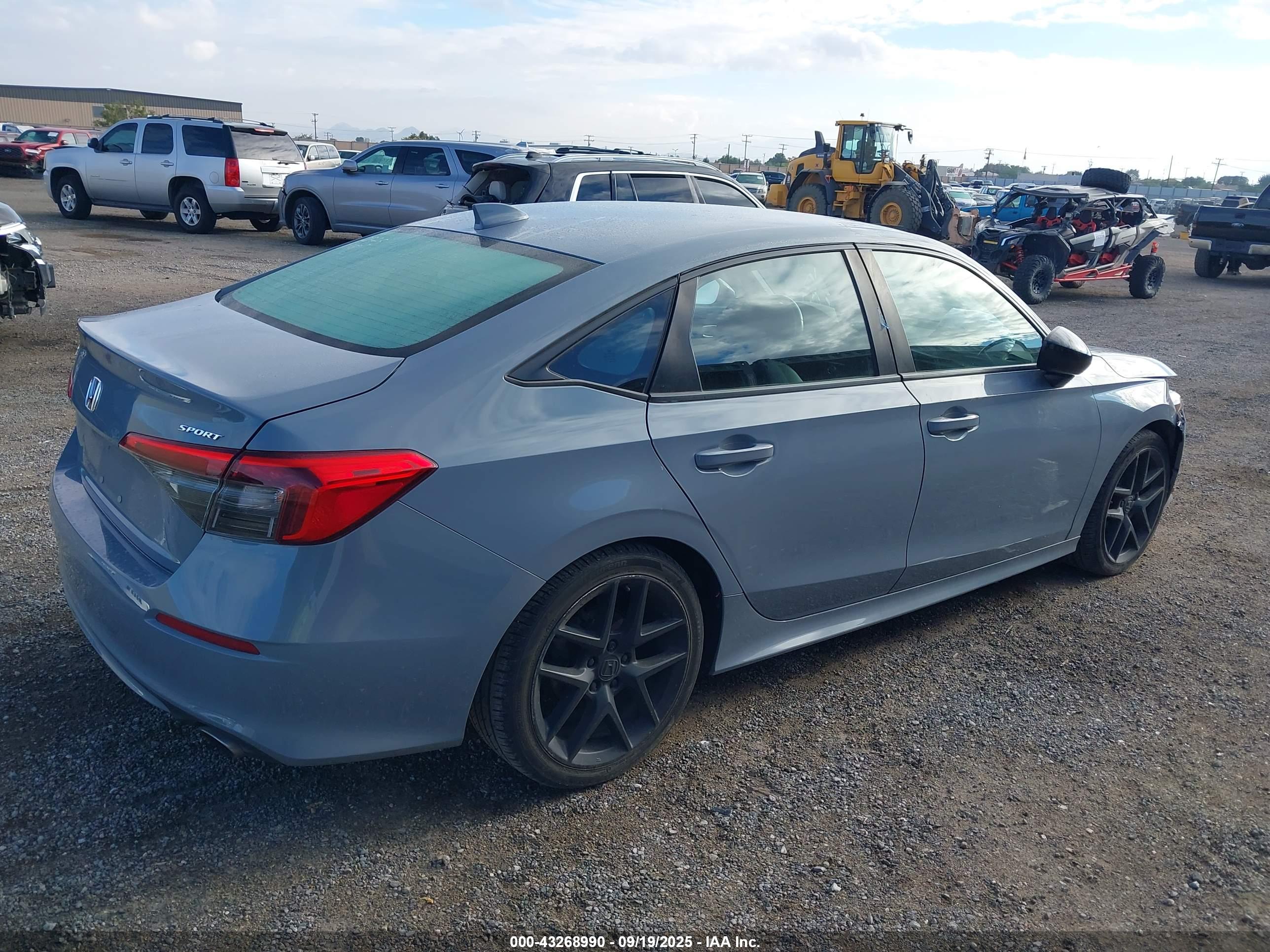 HONDA CIVIC image 4