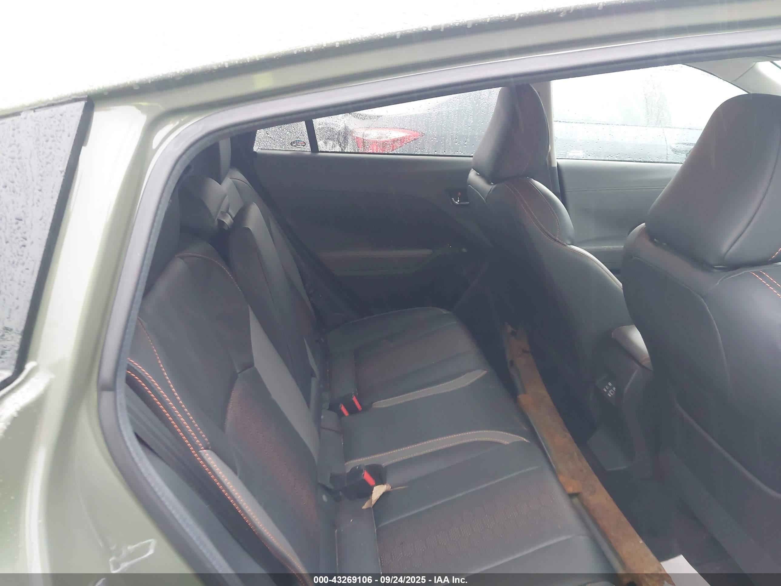 SUBARU CROSSTREK image 8