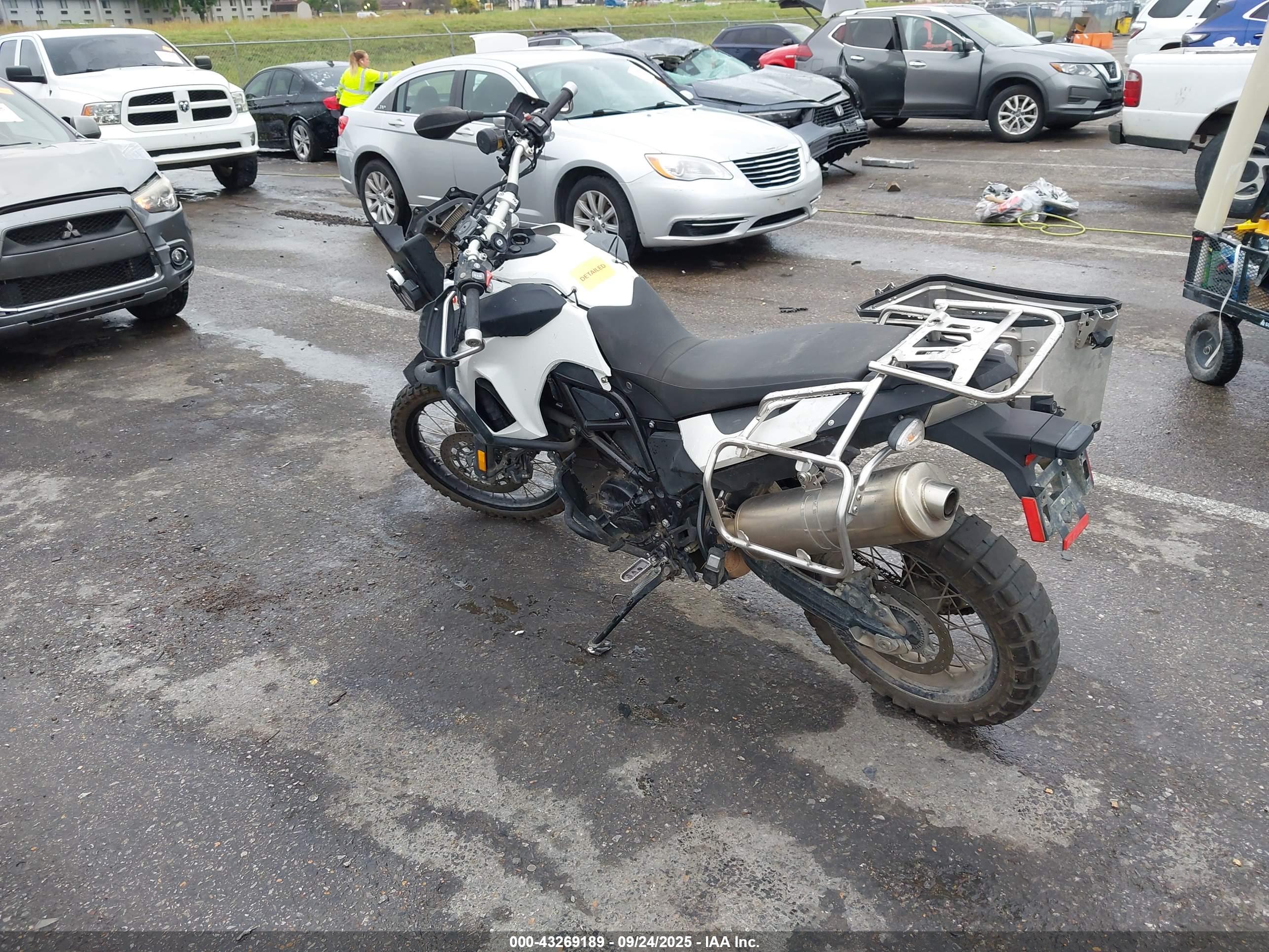 BMW F800 image 3