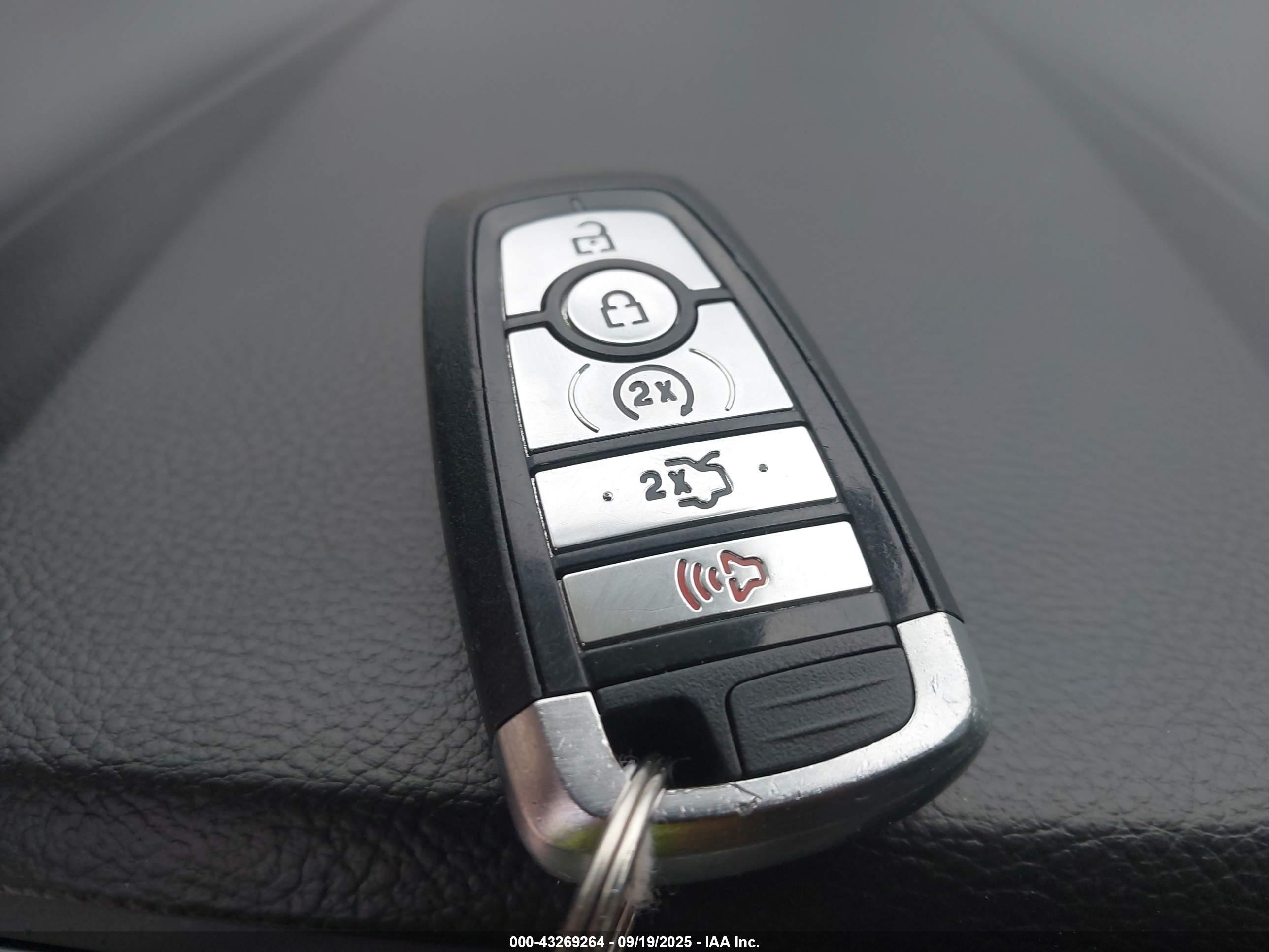 FORD EDGE image 11