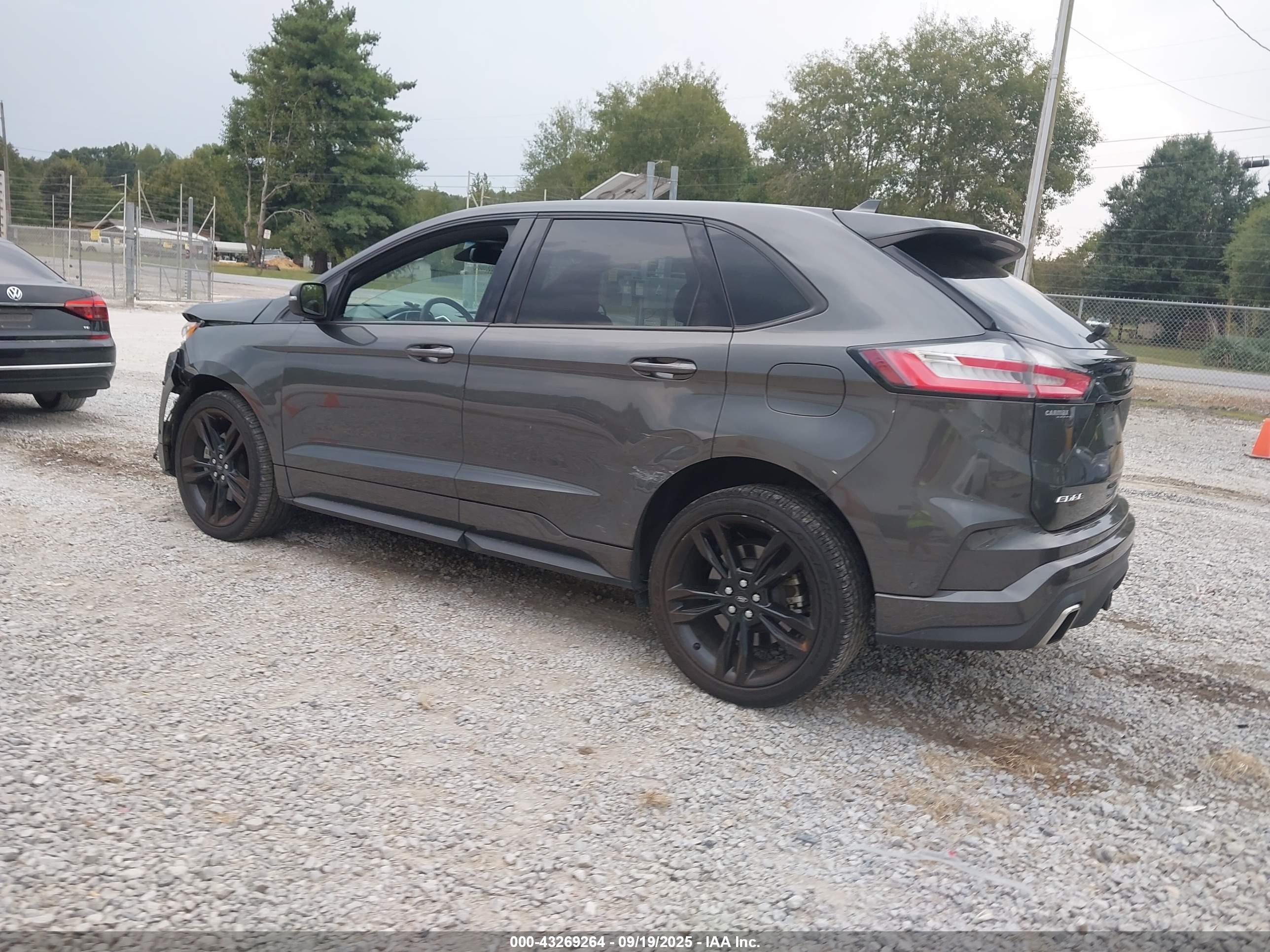 FORD EDGE image 3