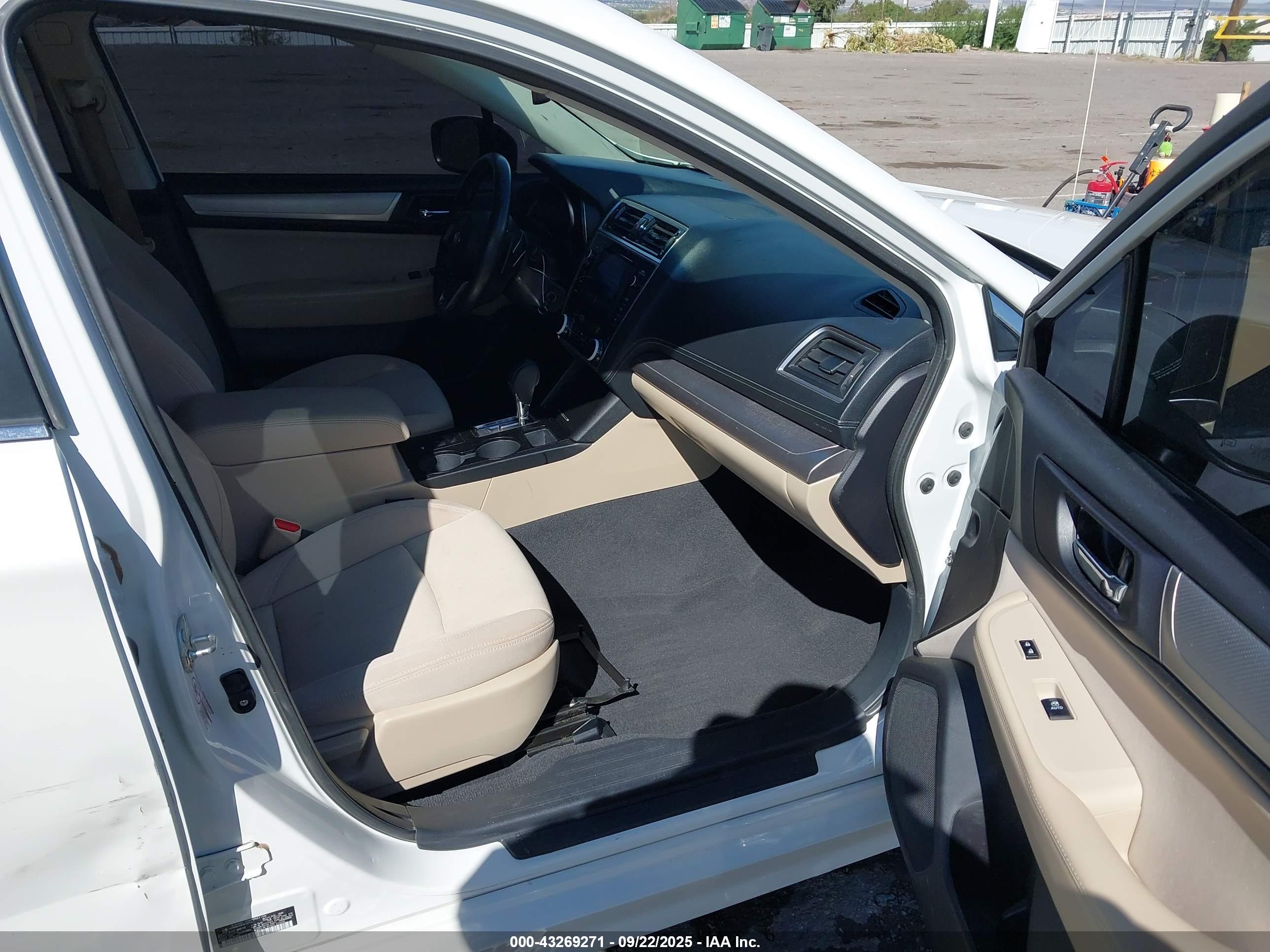 SUBARU LEGACY image 5