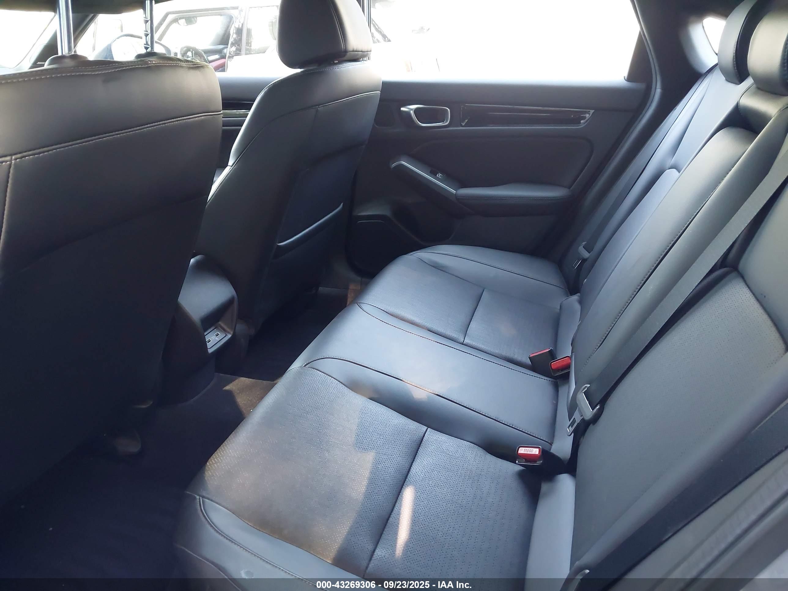HONDA CIVIC image 8