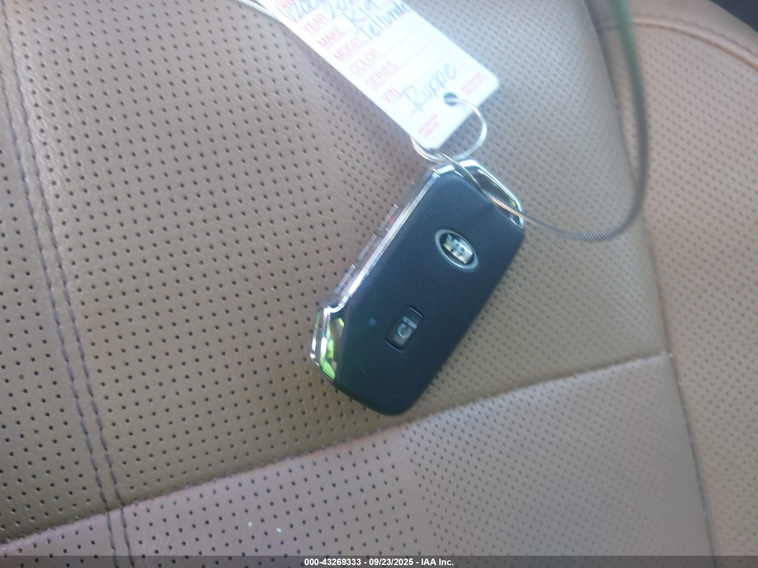 KIA TELLURIDE image 11