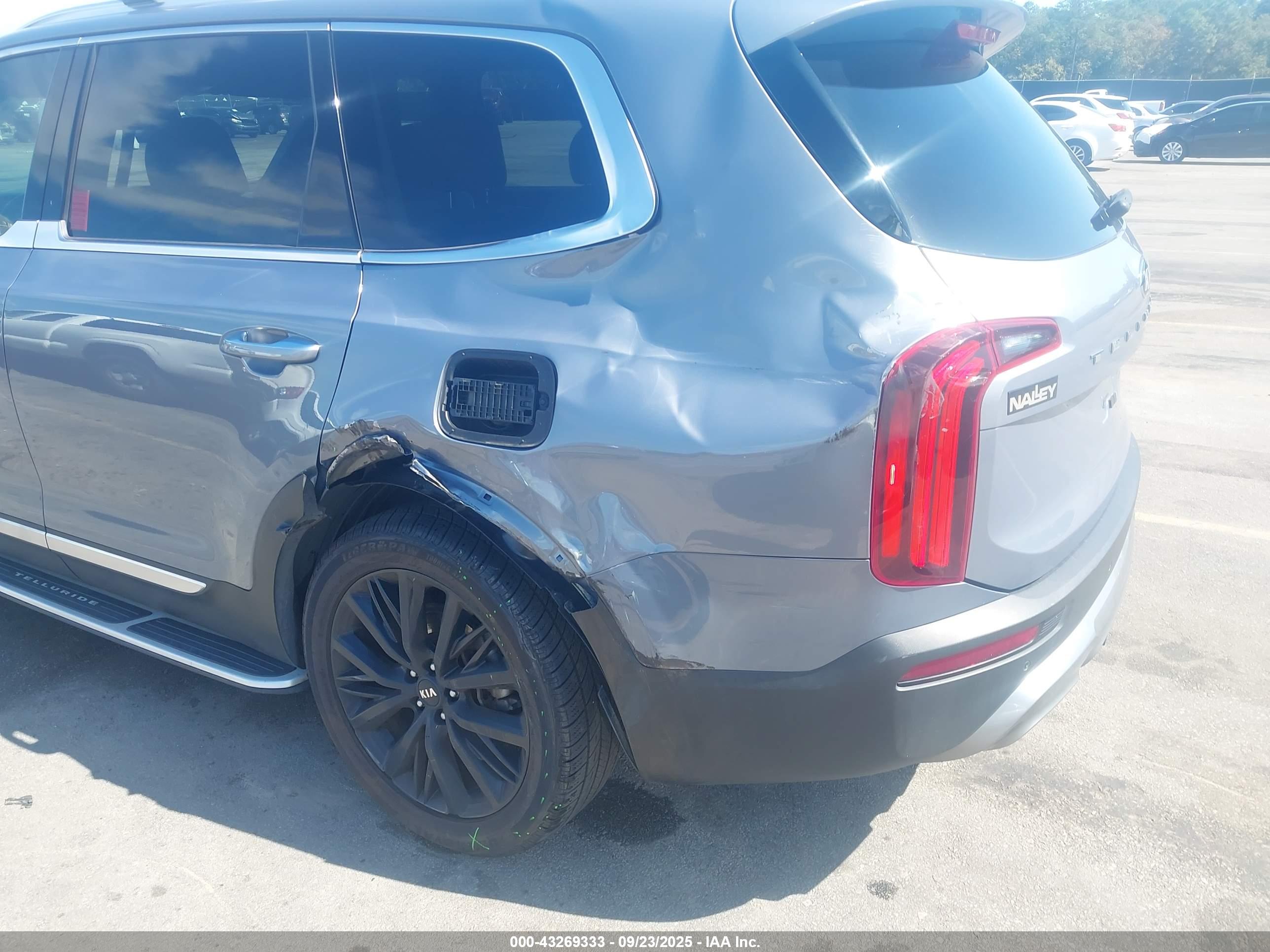 KIA TELLURIDE image 6