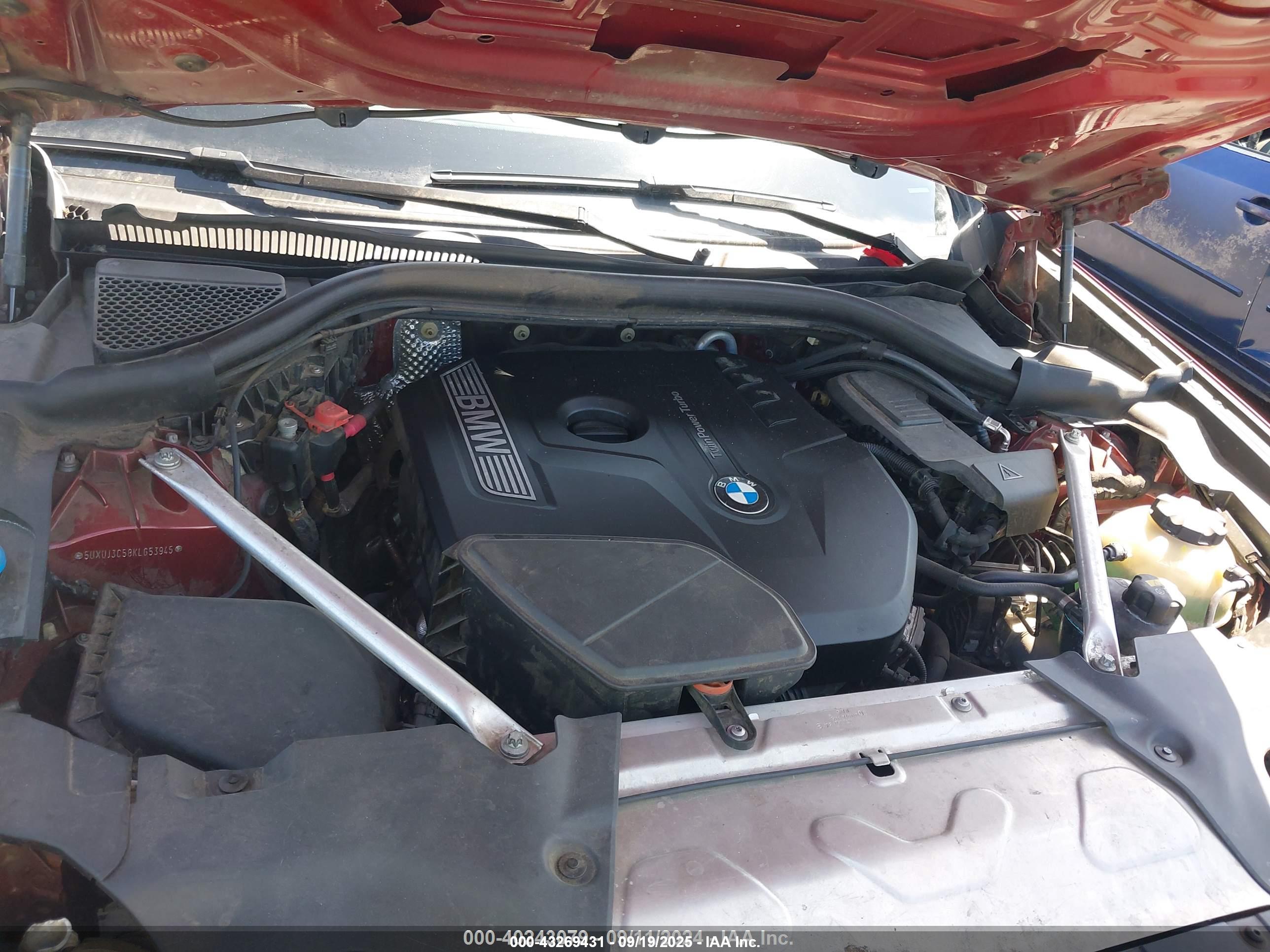 BMW X4 image 10