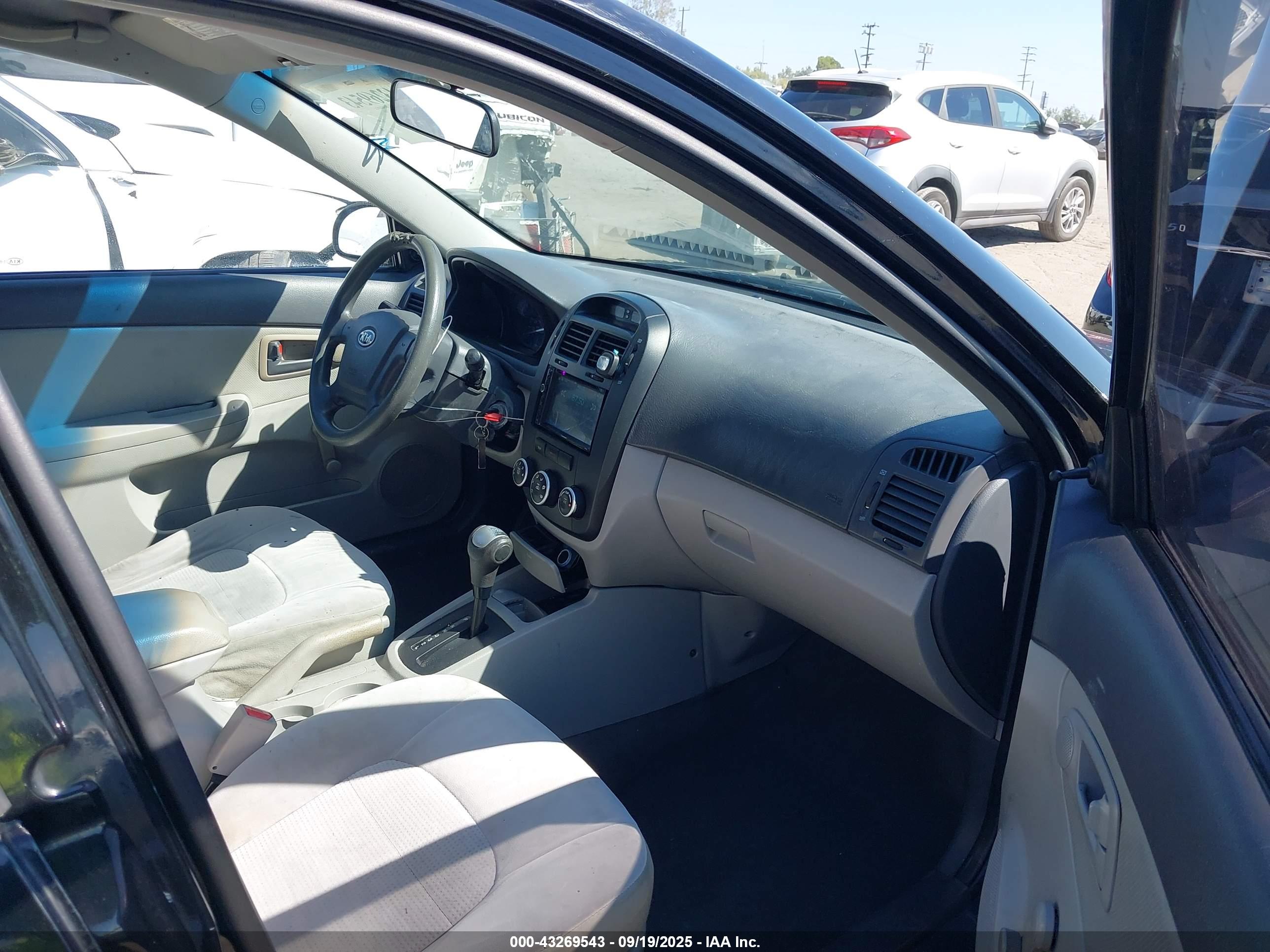 KIA SPECTRA image 5