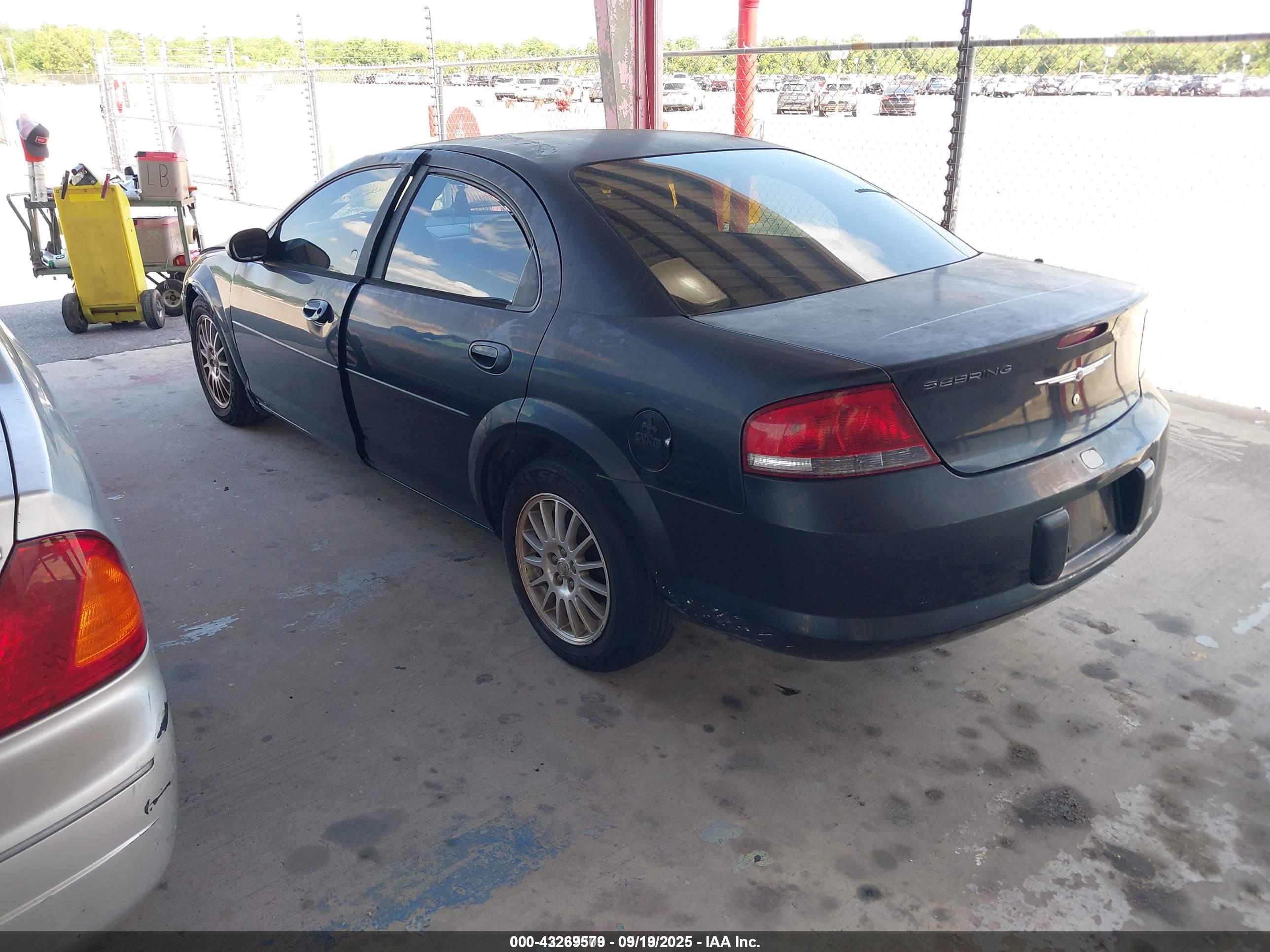 CHRYSLER SEBRING image 3