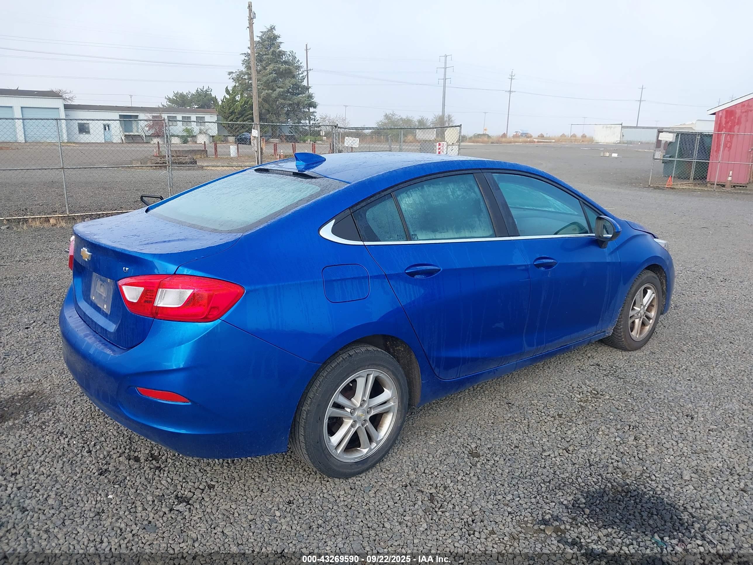 CHEVROLET CRUZE image 4