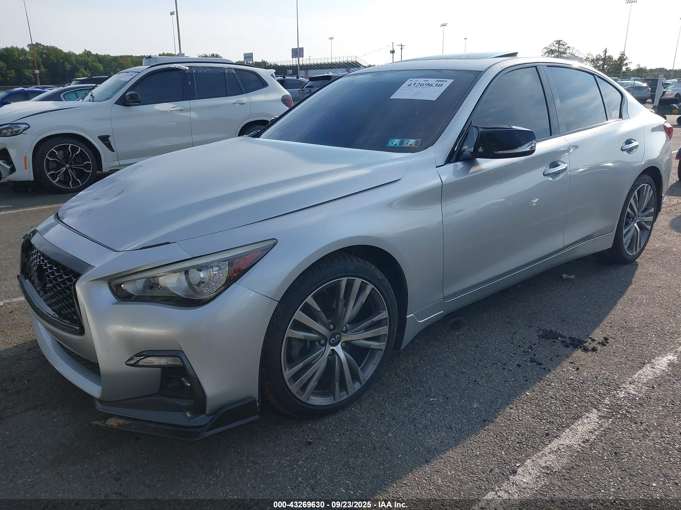 INFINITI Q50 image 2