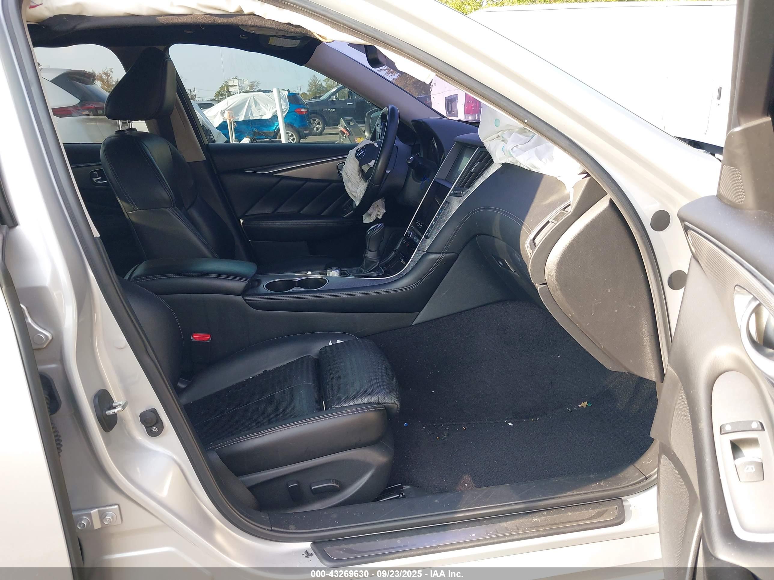 INFINITI Q50 image 5