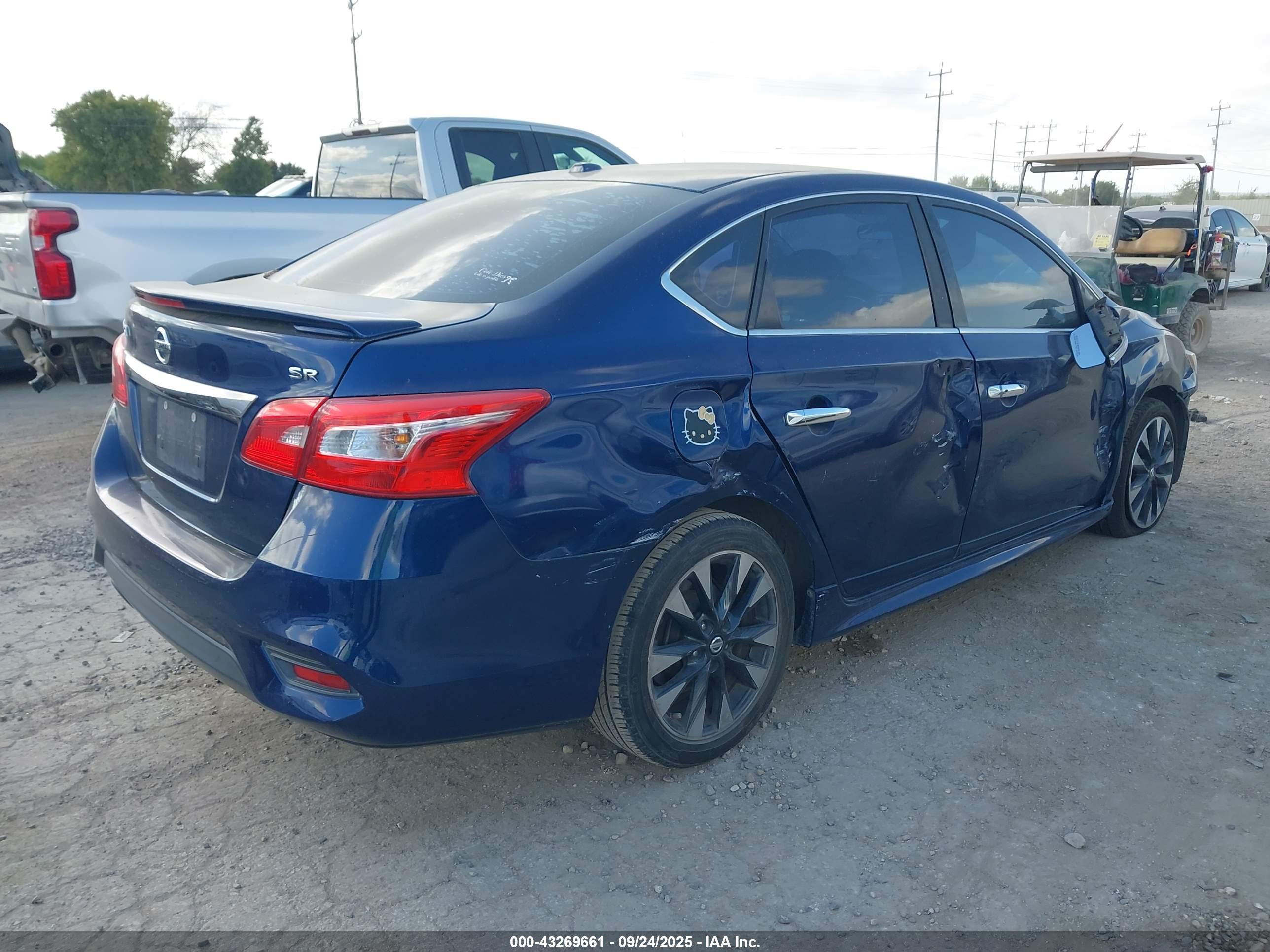 NISSAN SENTRA image 4