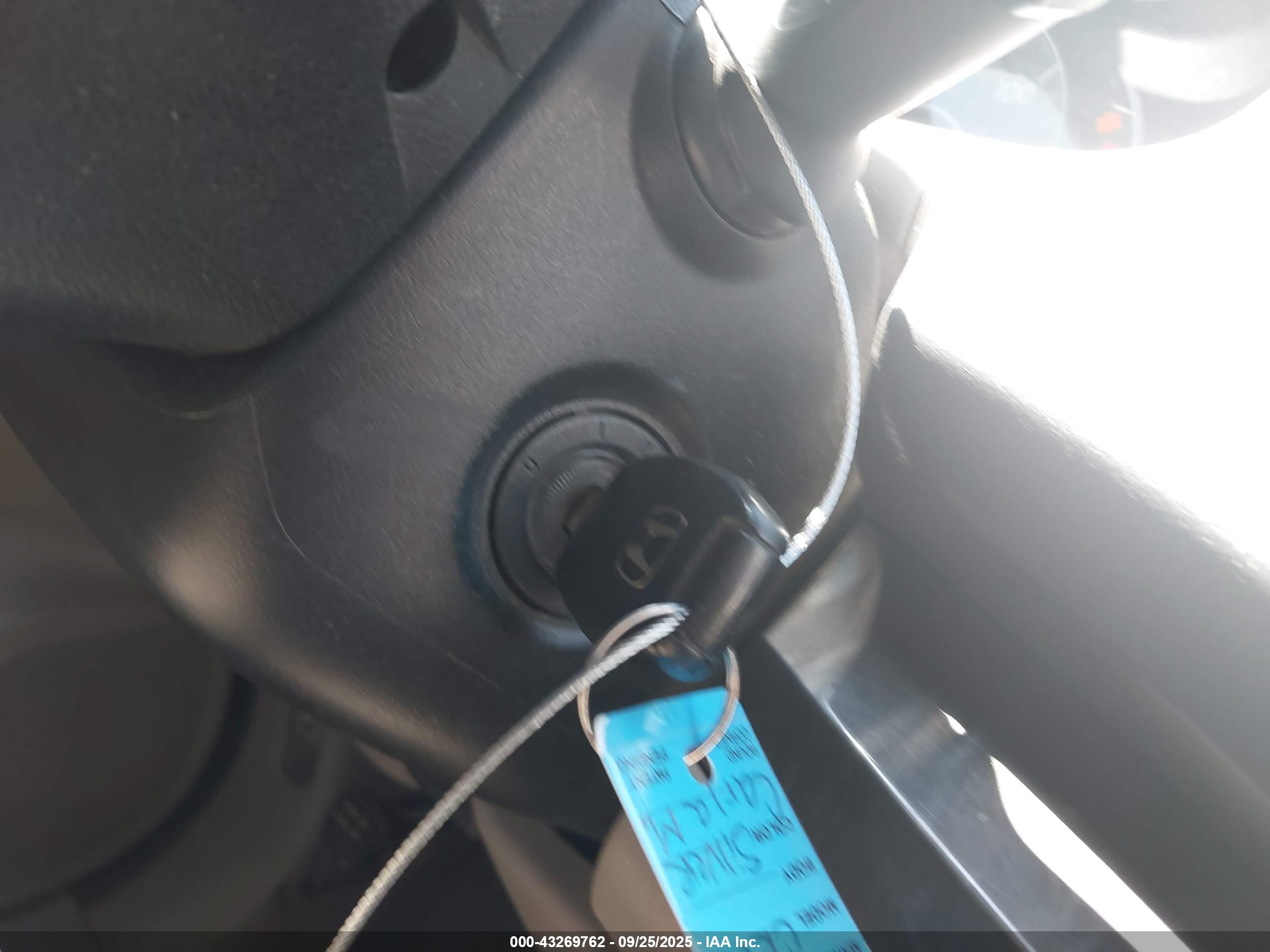 HONDA CR-V image 11