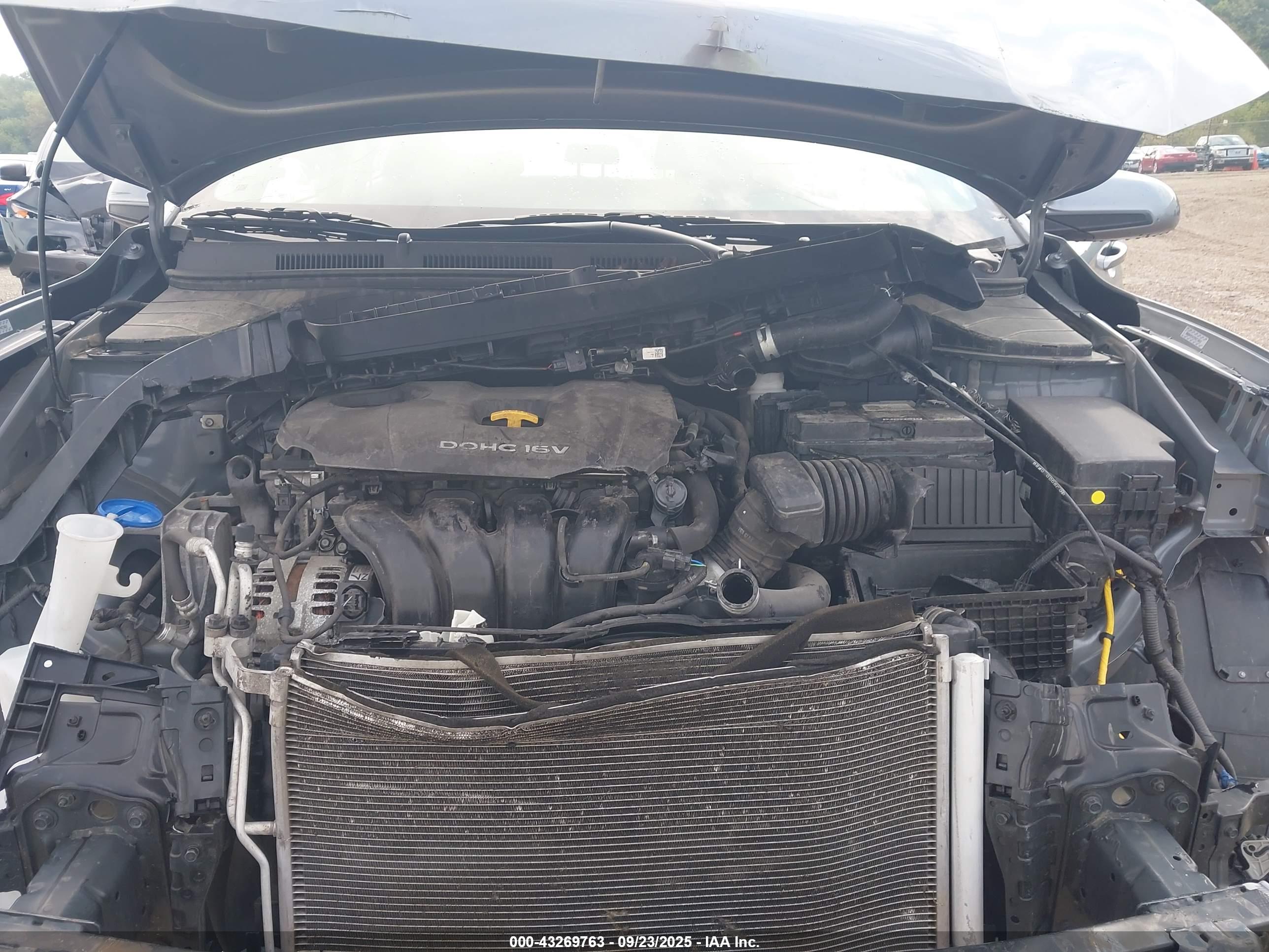 HYUNDAI KONA image 10