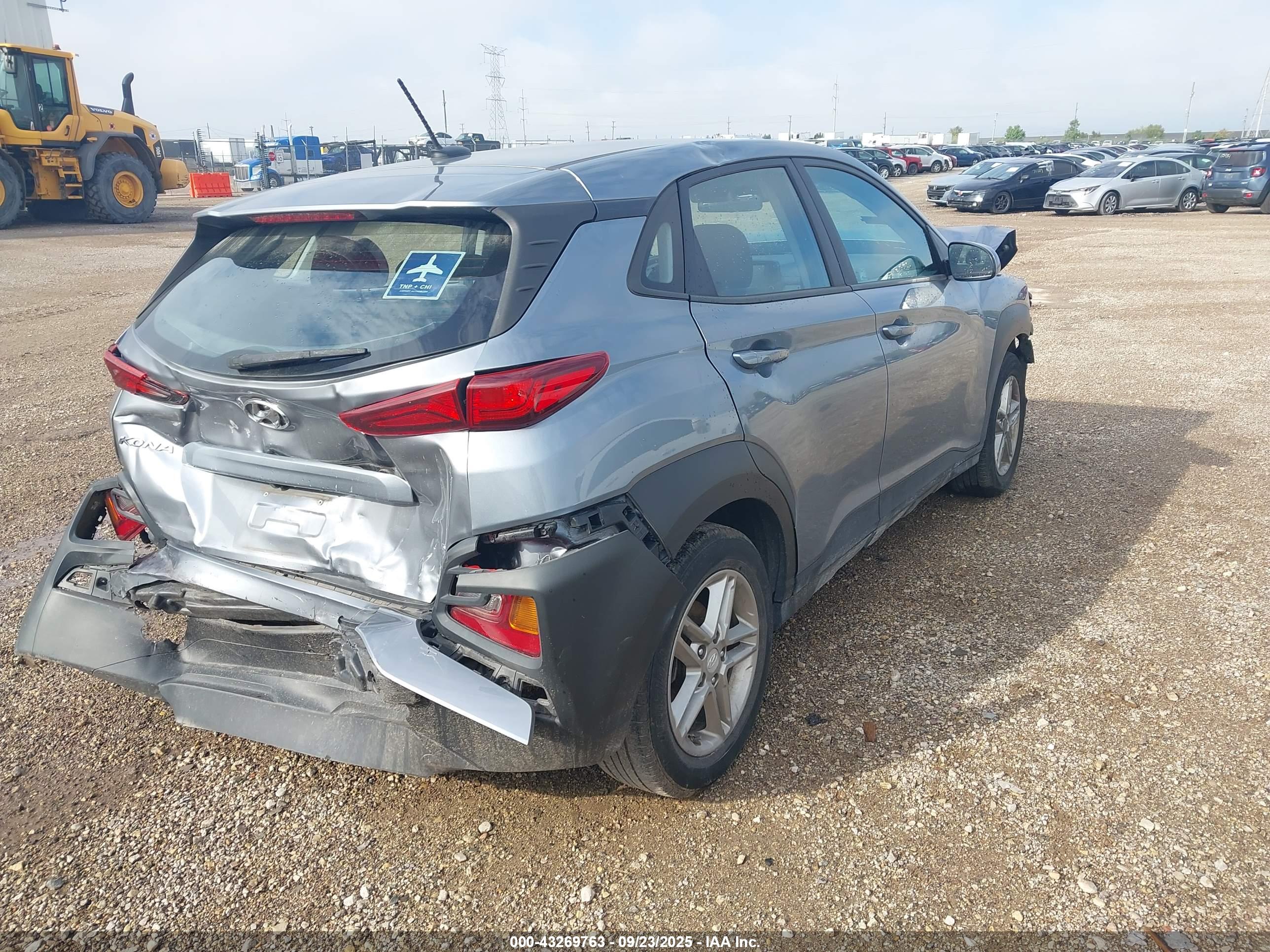 HYUNDAI KONA image 4