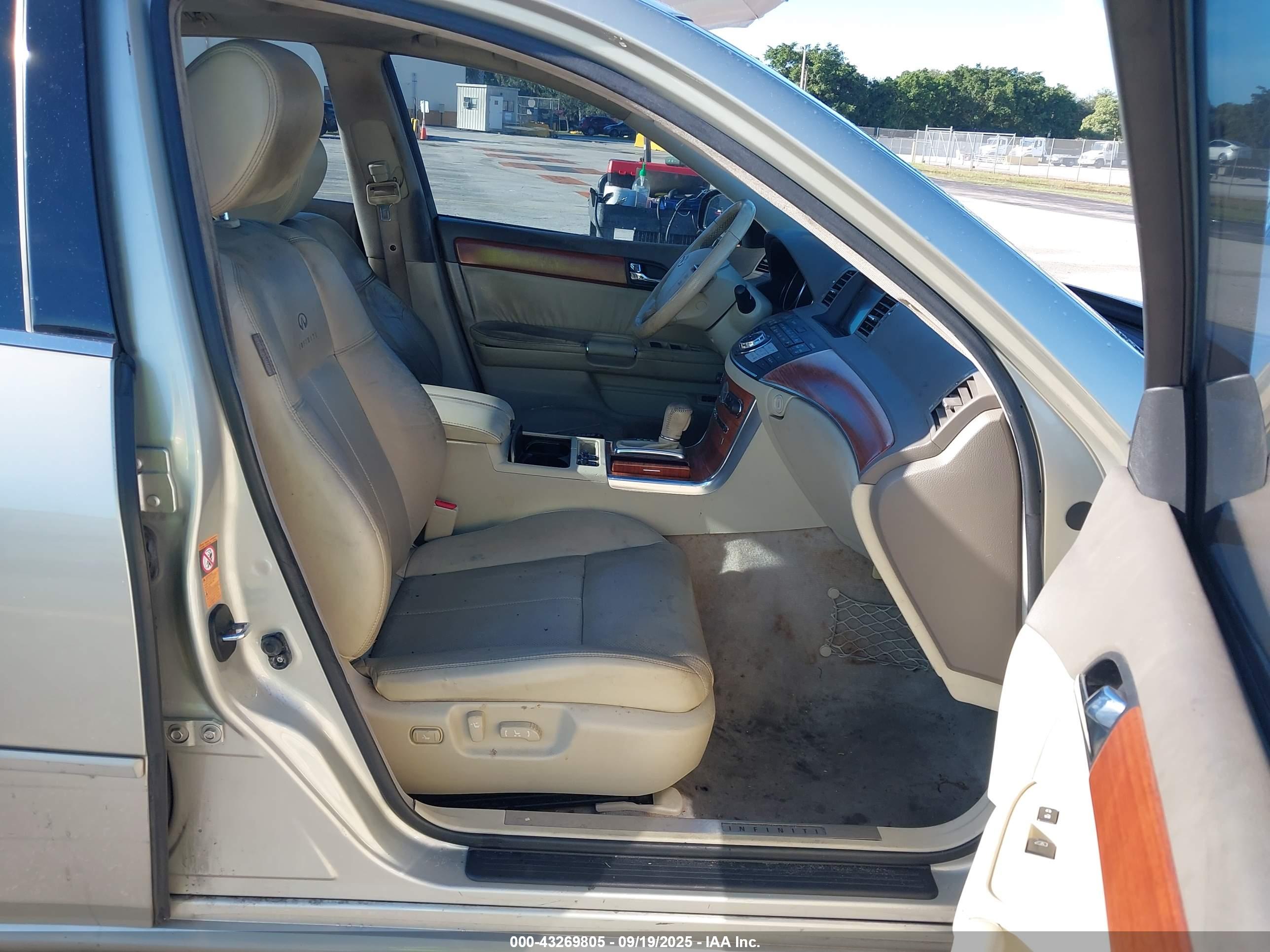 INFINITI M35 image 5