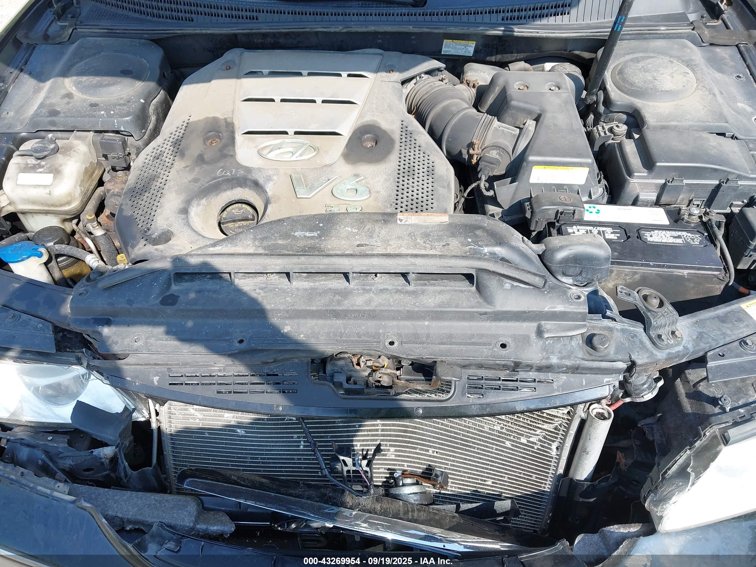 HYUNDAI AZERA image 10