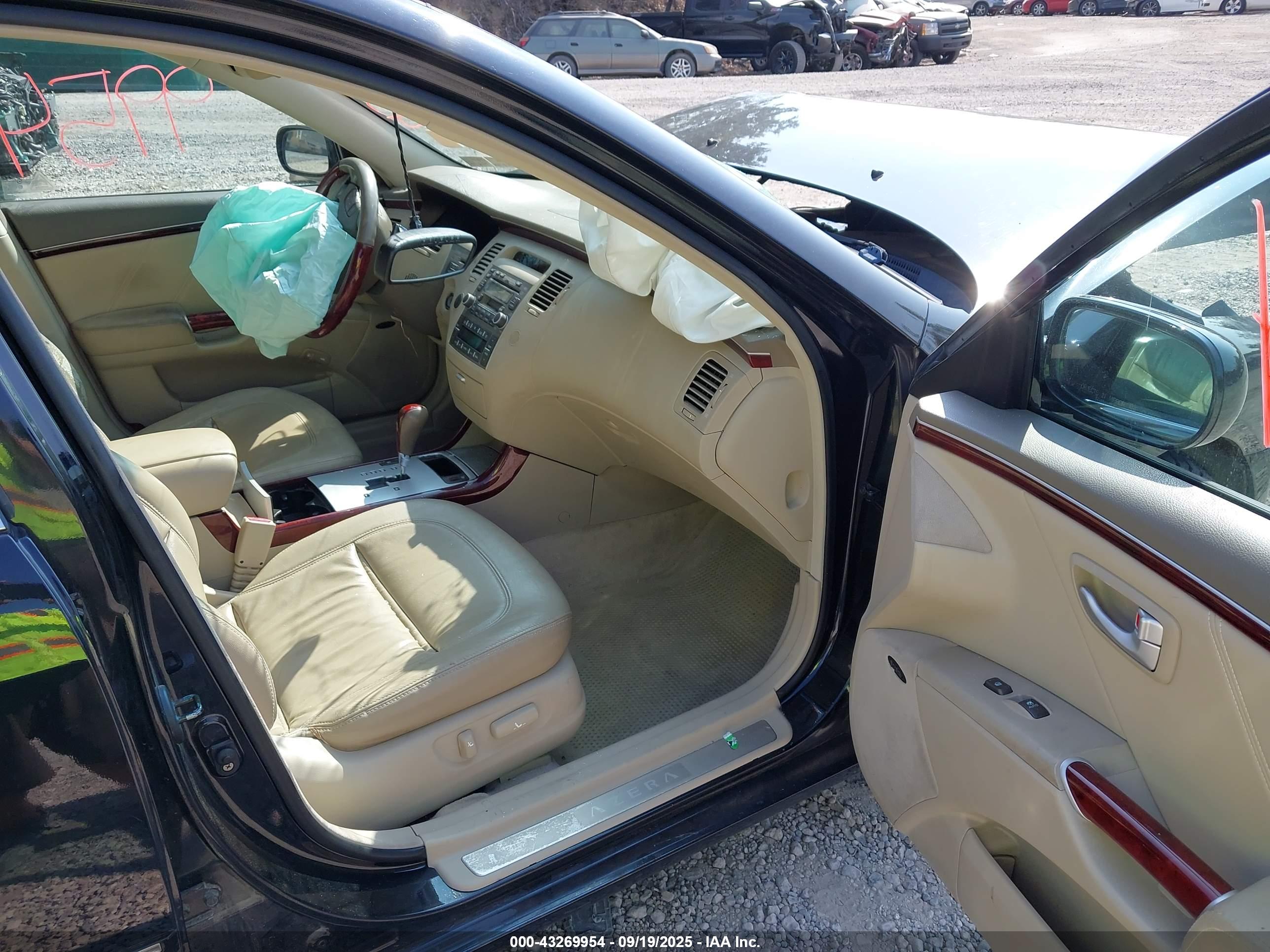 HYUNDAI AZERA image 5