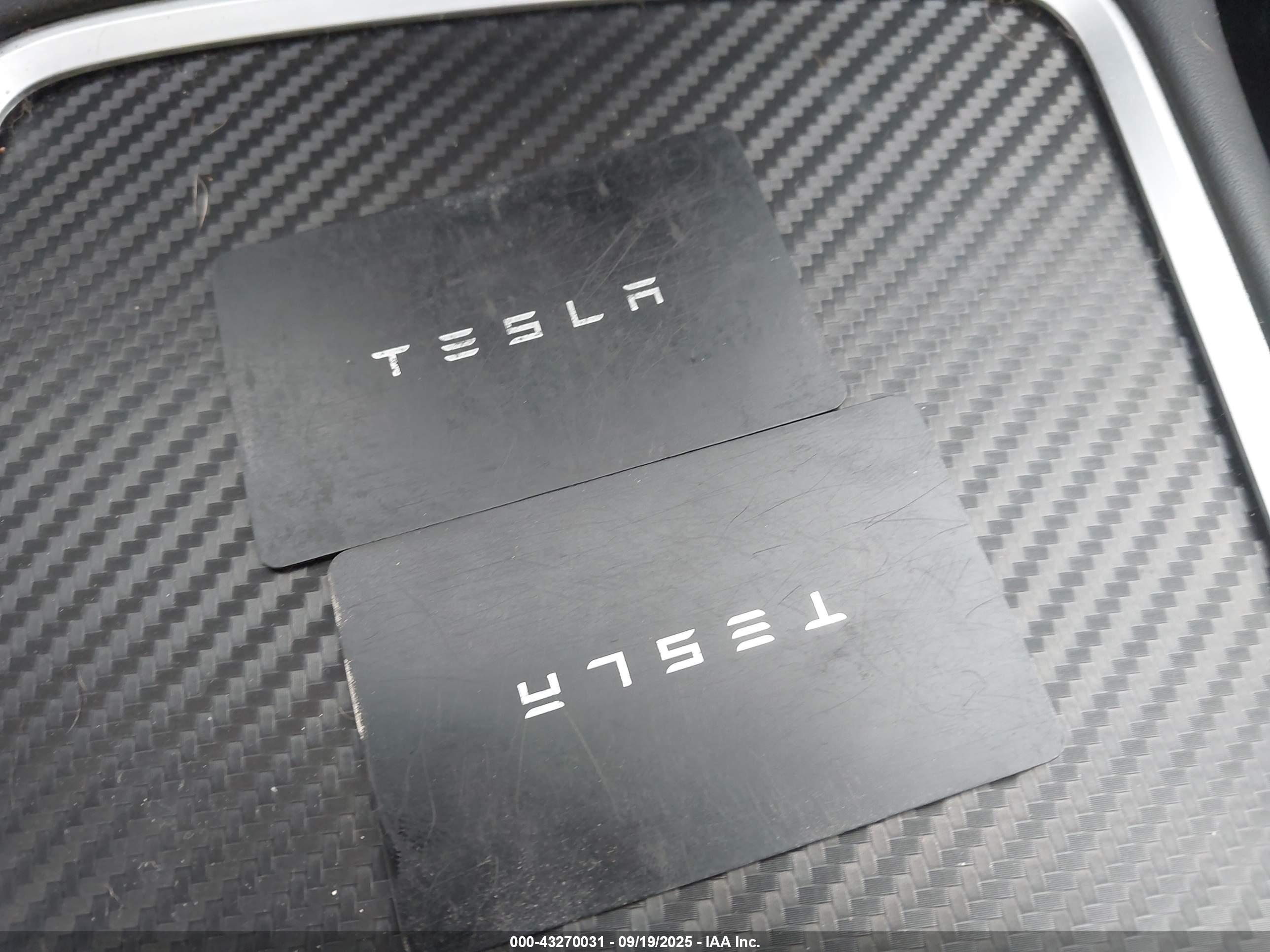 TESLA MODEL image 11