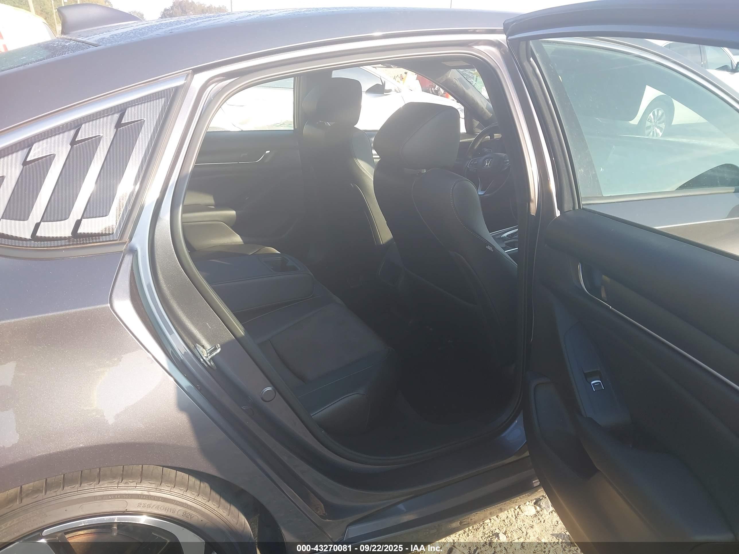 HONDA ACCORD image 8