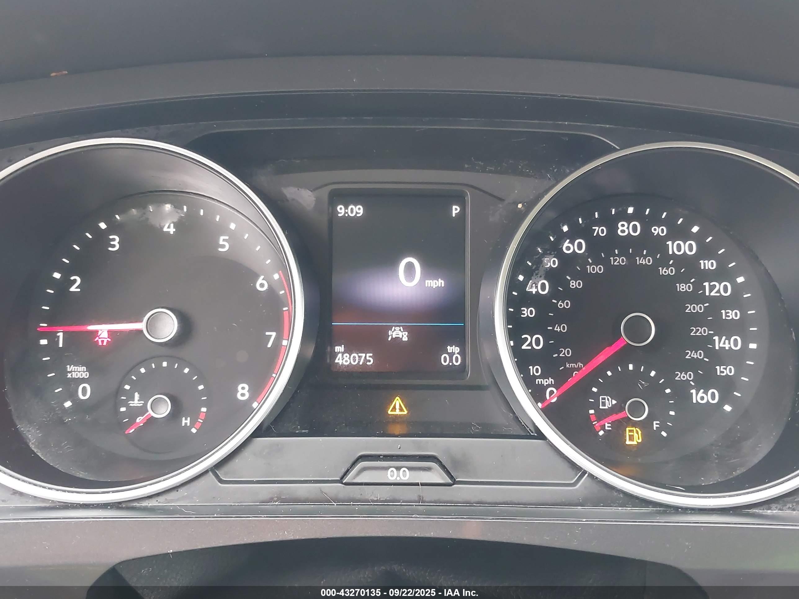 VOLKSWAGEN TIGUAN image 7