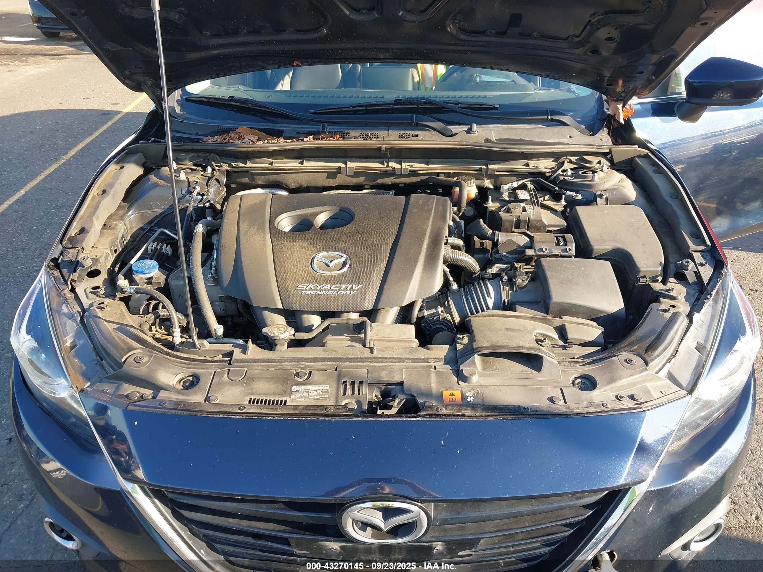 MAZDA MAZDA3 image 10