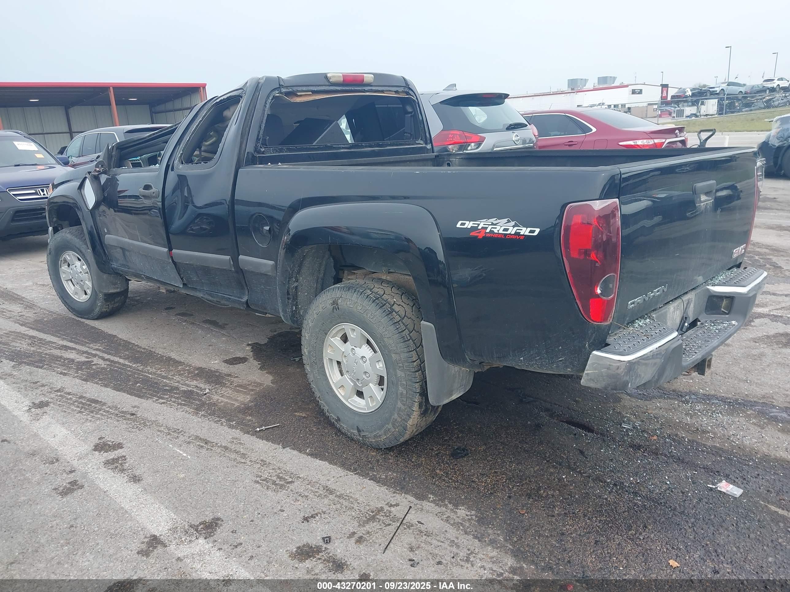 GMC CANYON image 3