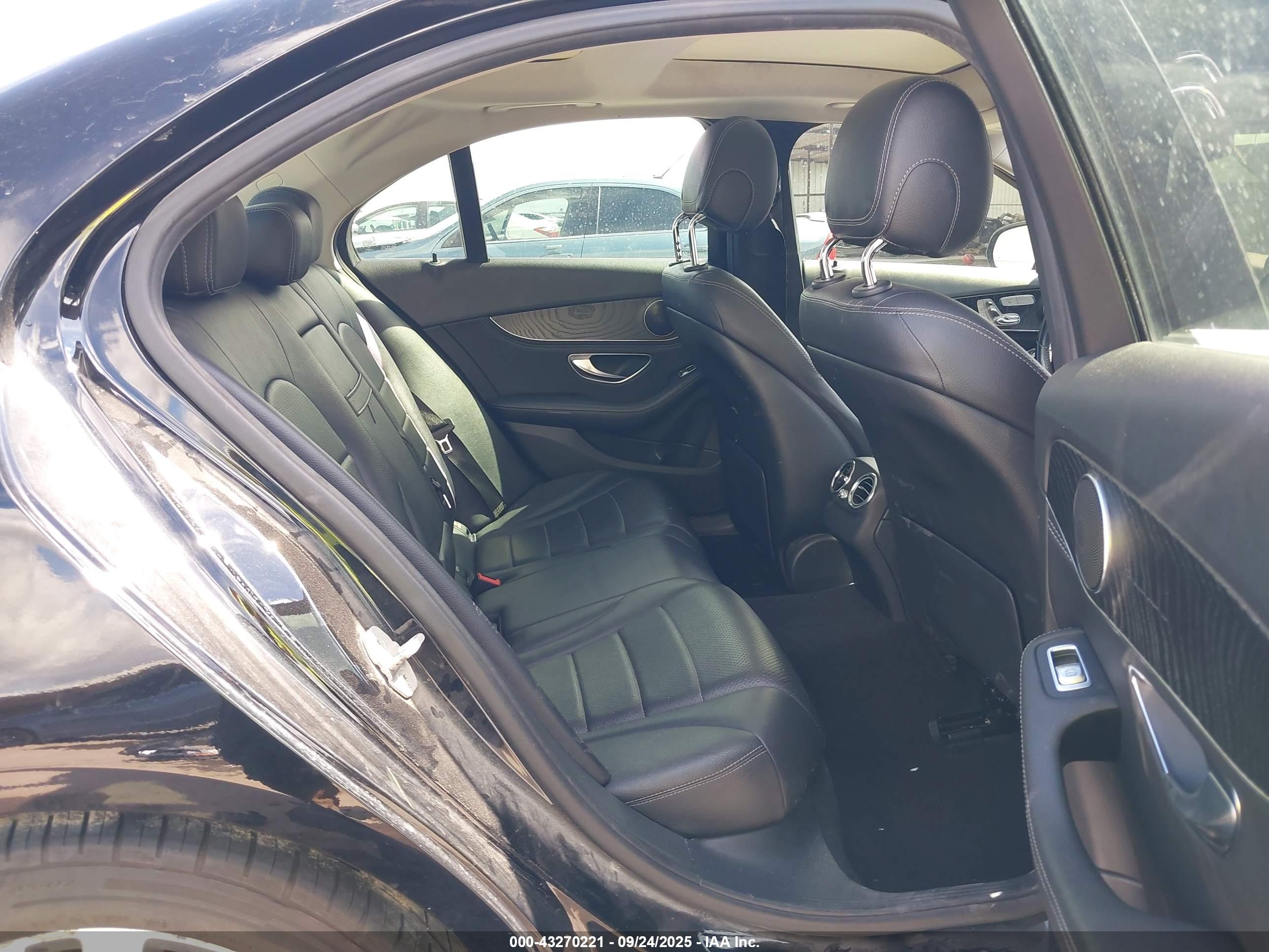 MERCEDES-BENZ C image 8