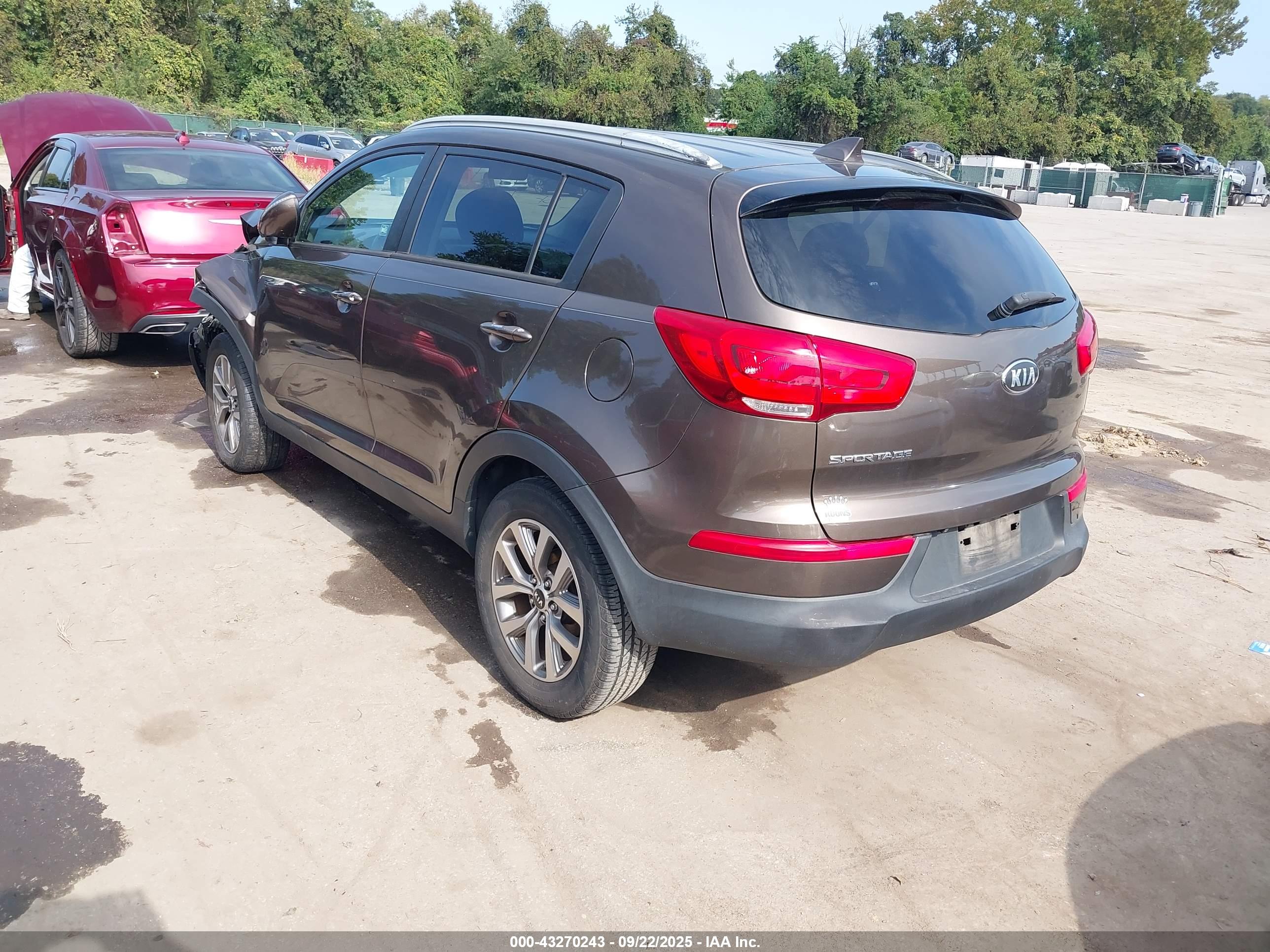 KIA SPORTAGE image 3