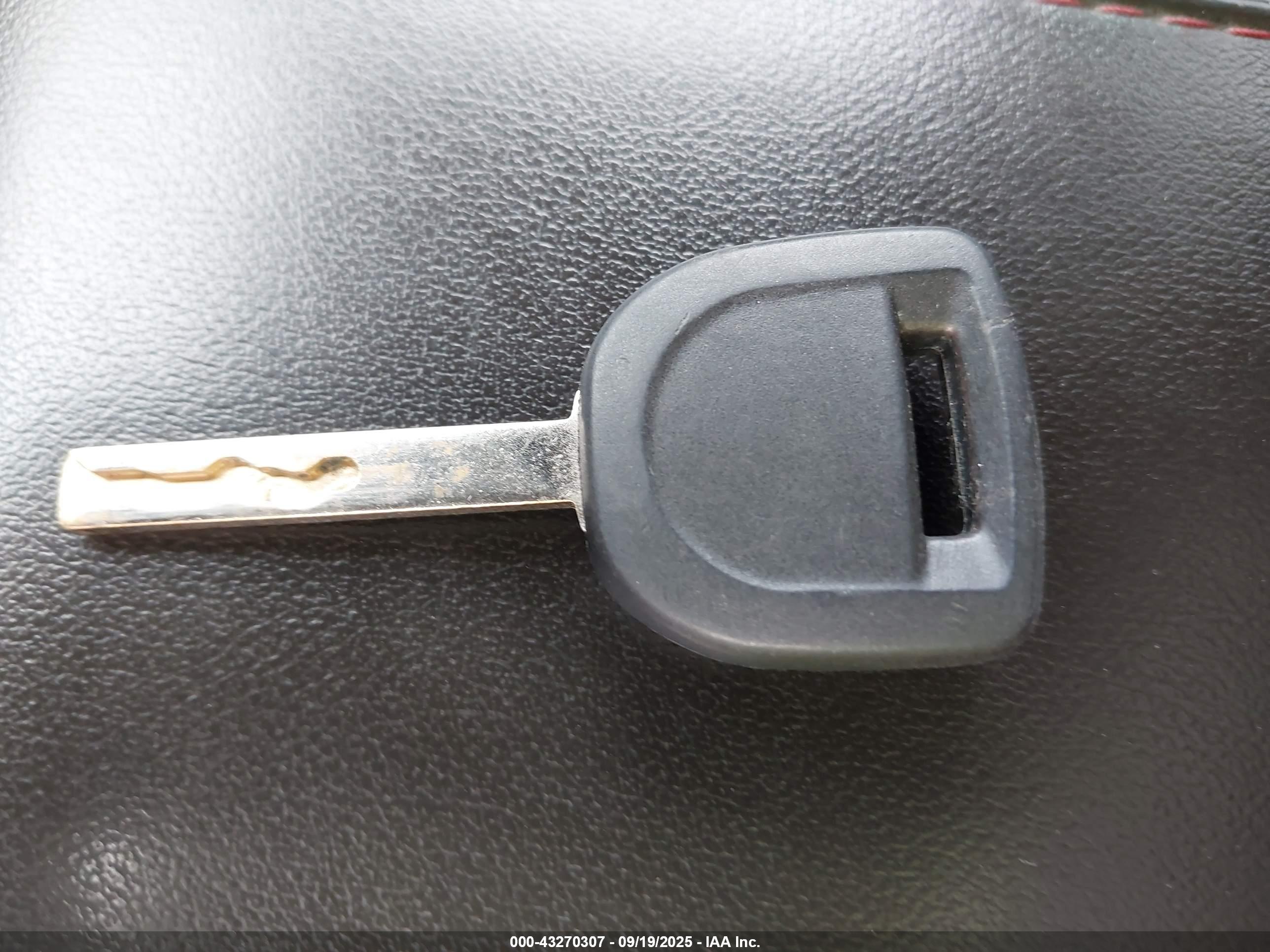 CHEVROLET EQUINOX image 11