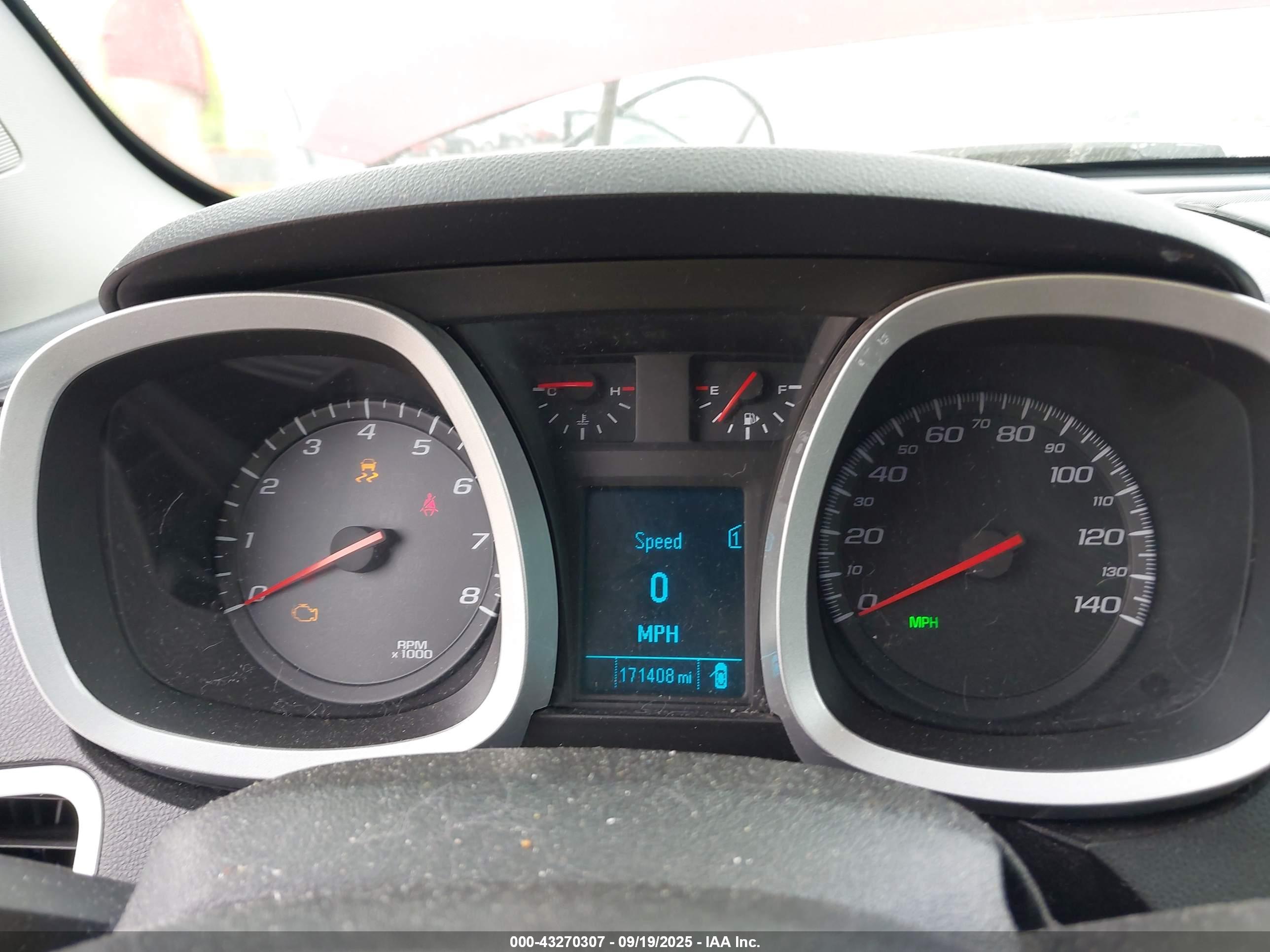 CHEVROLET EQUINOX image 7