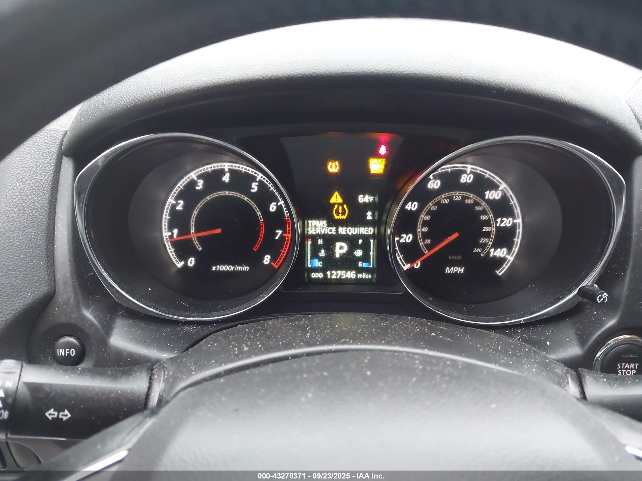 MITSUBISHI OUTLANDER image 7